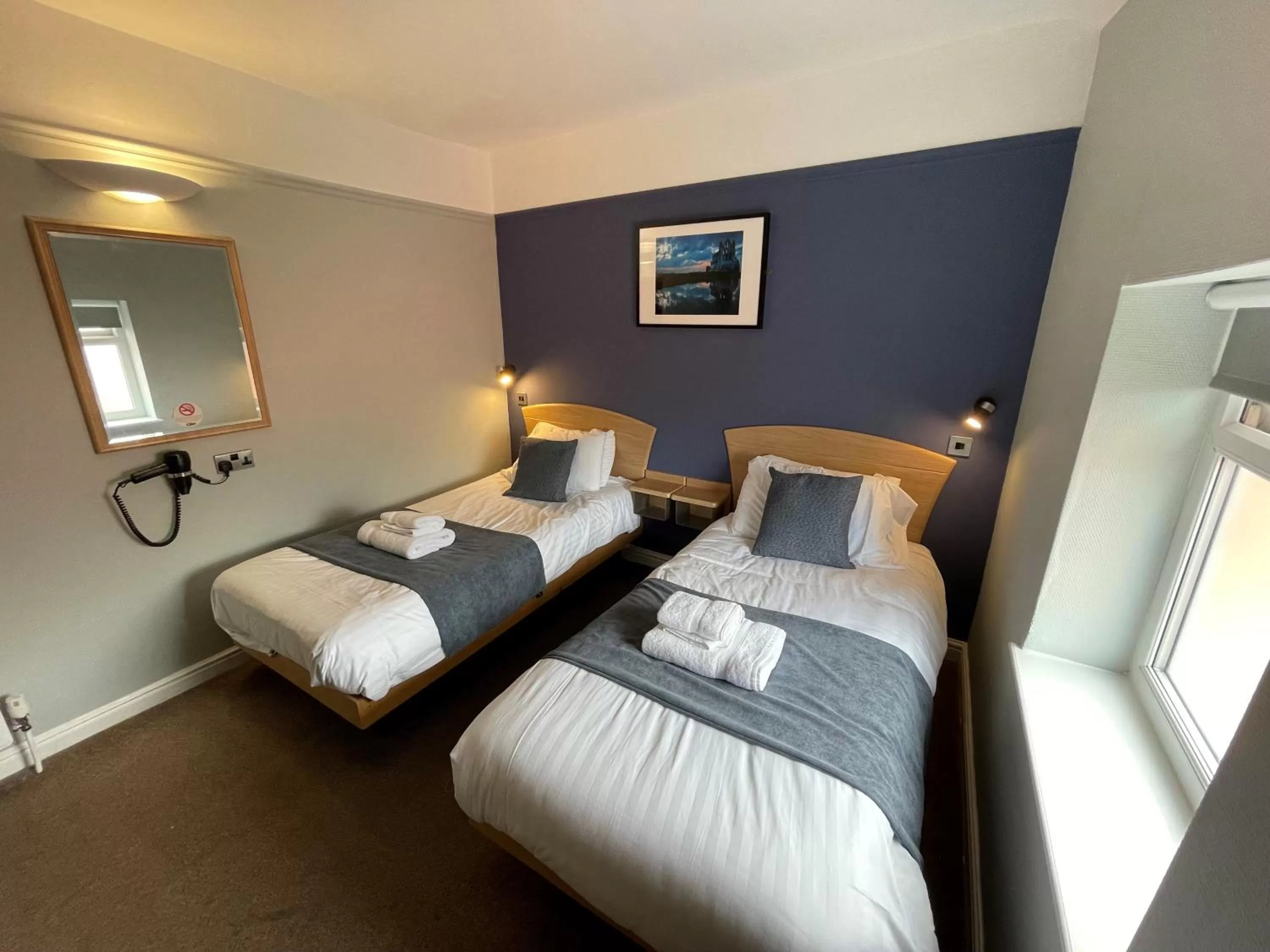 Bedroom, Bed in The George Hotel