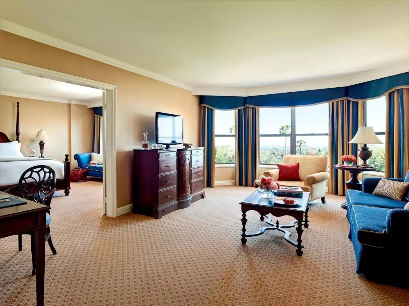 Living room, Seating Area in The Langham Huntington, Pasadena