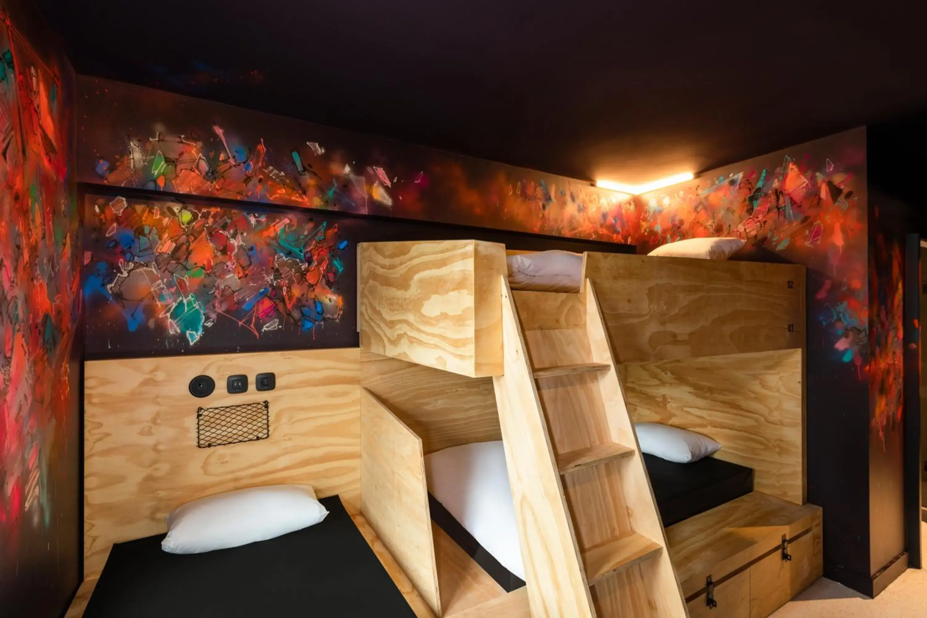 Bed in JO&JOE Paris - Nation Bed in JO&JOE Paris - Nation