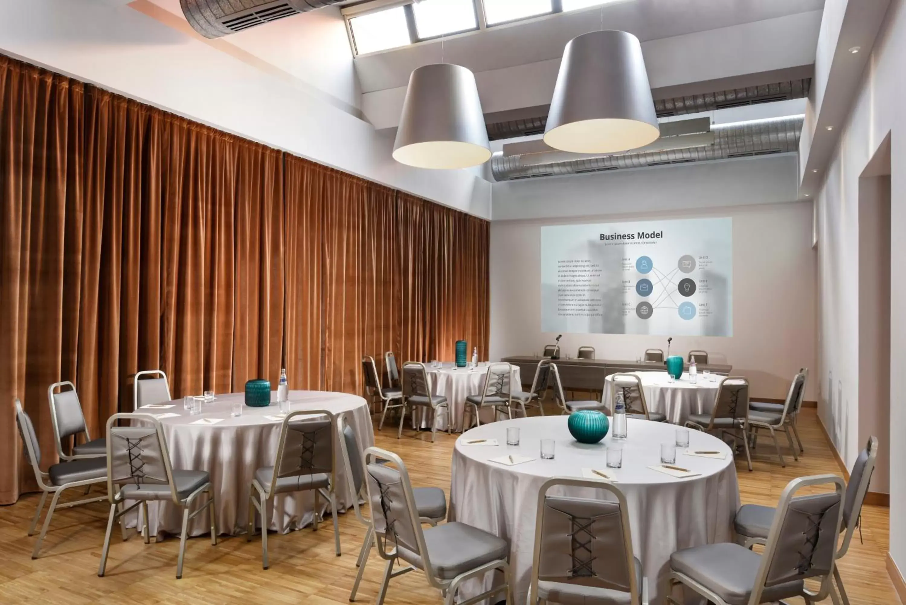 Meeting/conference room, Restaurant/Places to Eat in Enterprise Hotel Design & Boutique