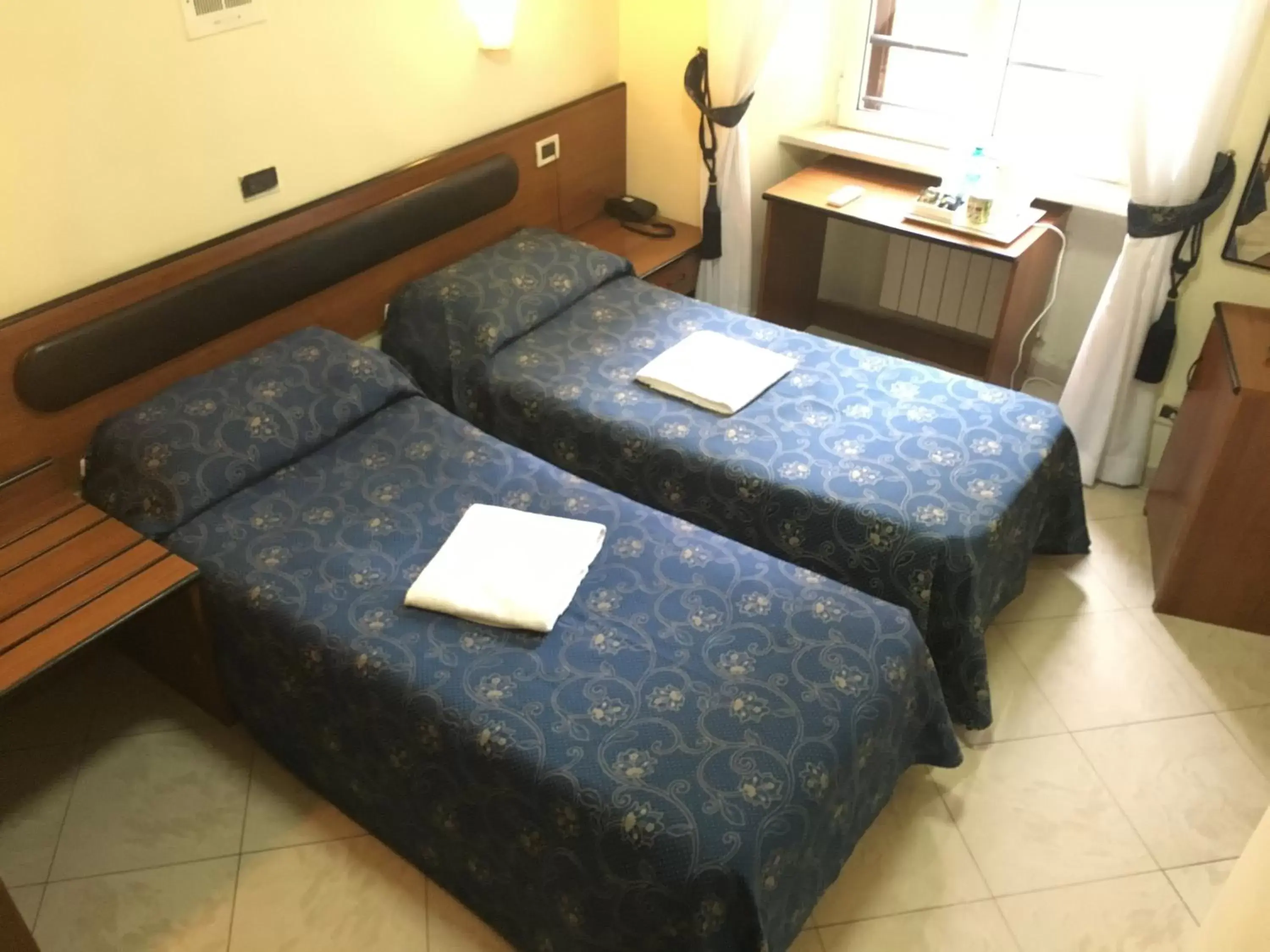 Bed in Hotel Positano