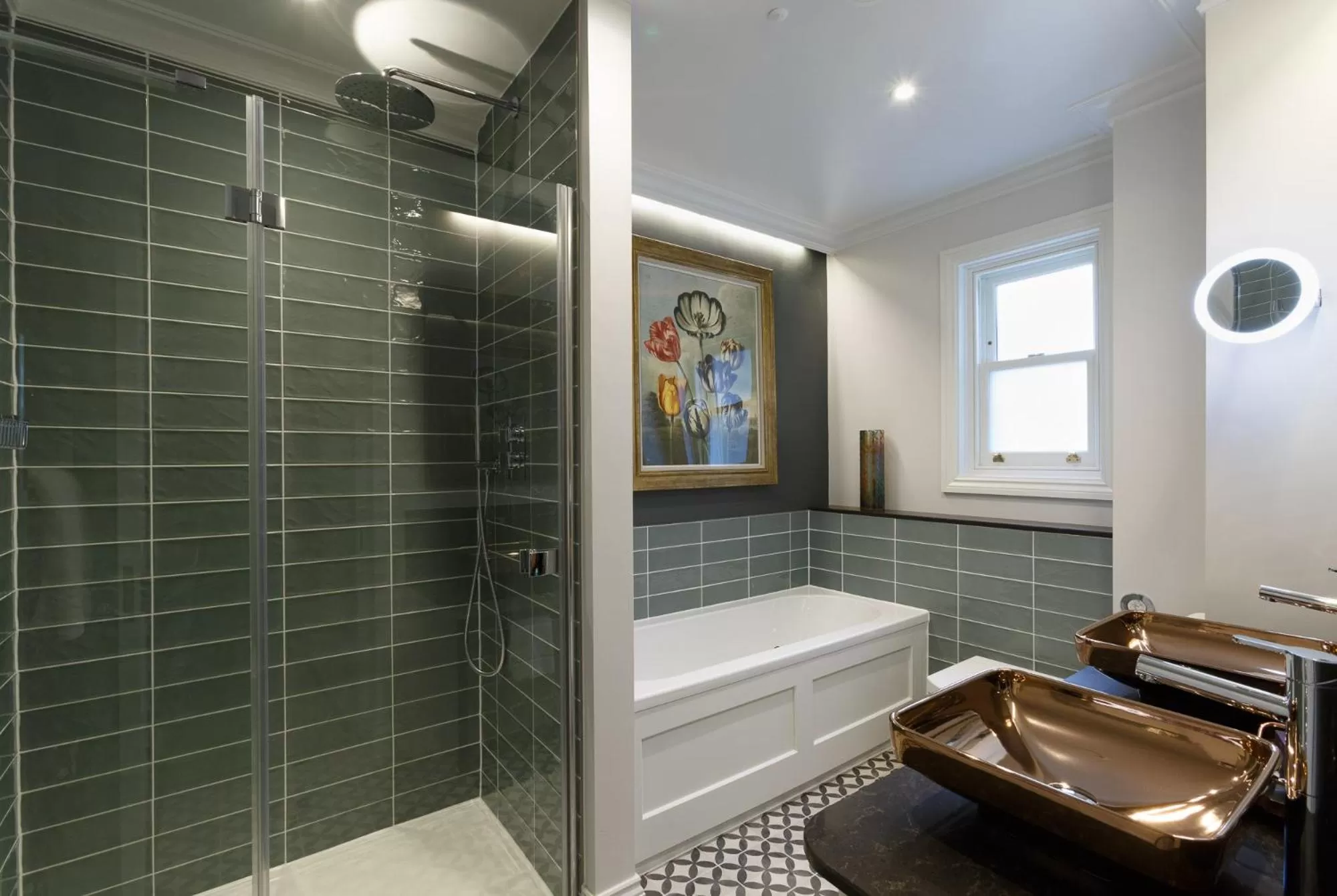 Bathroom in Gonville Hotel