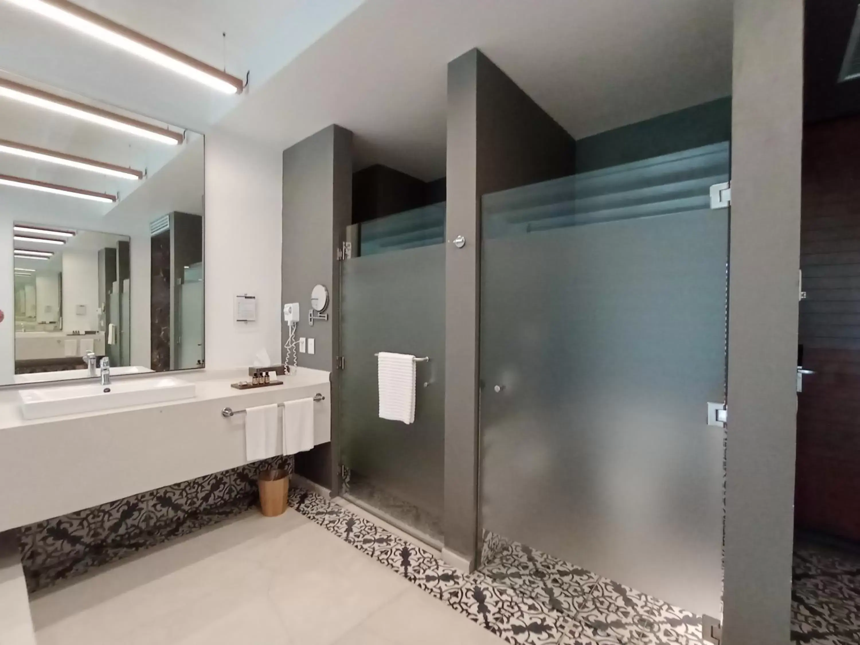 Deluxe Room 2 Queen in Huayacán Cuernavaca Curamoria Collection Deluxe Room 2 Queen in Huayacán Cuernavaca Curamoria Collection