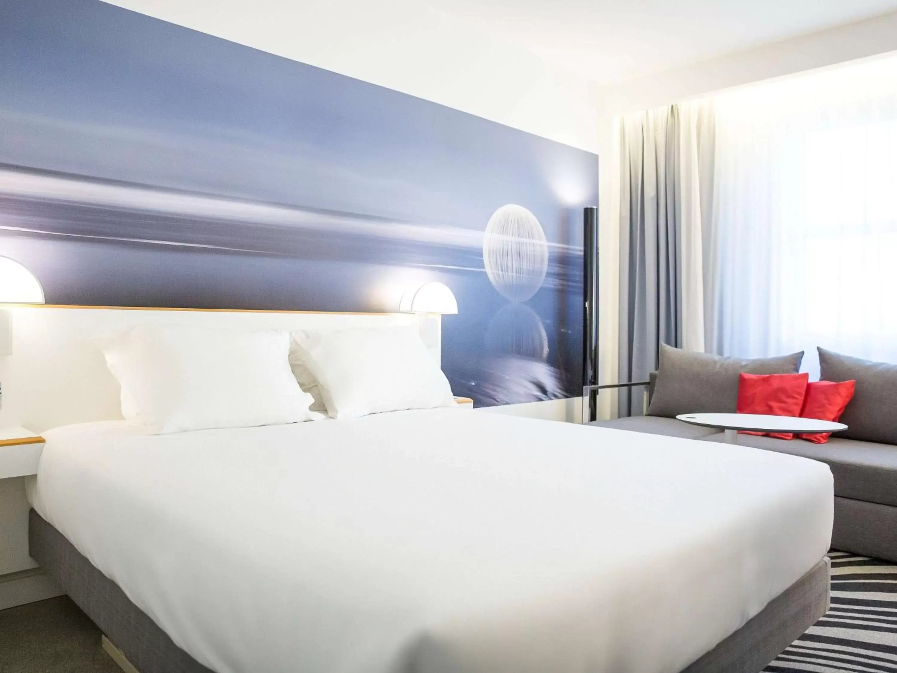 Photo of the whole room, Bed in Novotel Firenze Nord Aeroporto