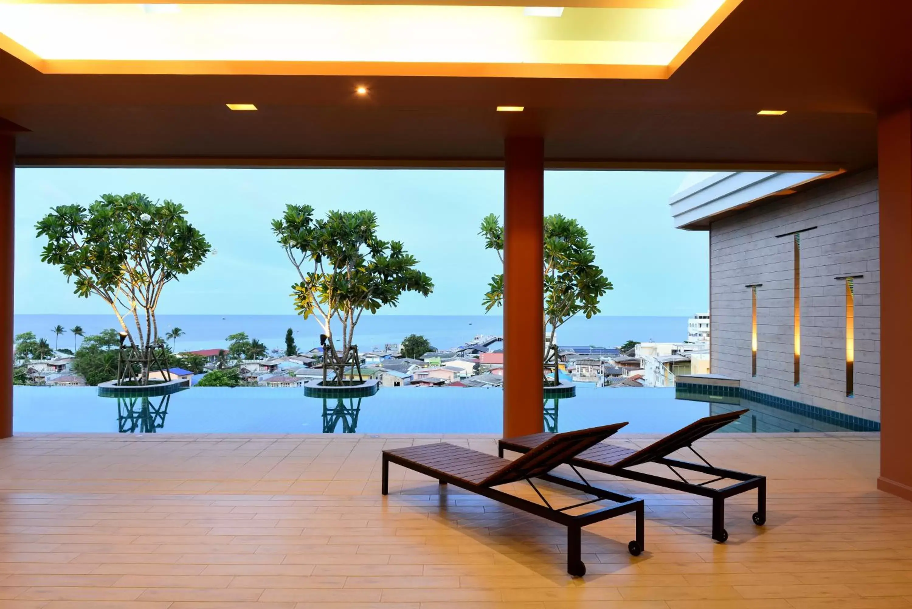 Swimming pool, Patio/Outdoor Area in Hisea Huahin Hotel - SHA Extra Plus
