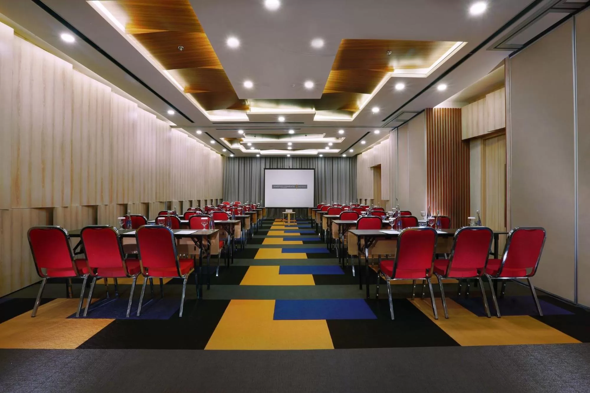 Meeting/conference room in Harper Cikarang by ASTON