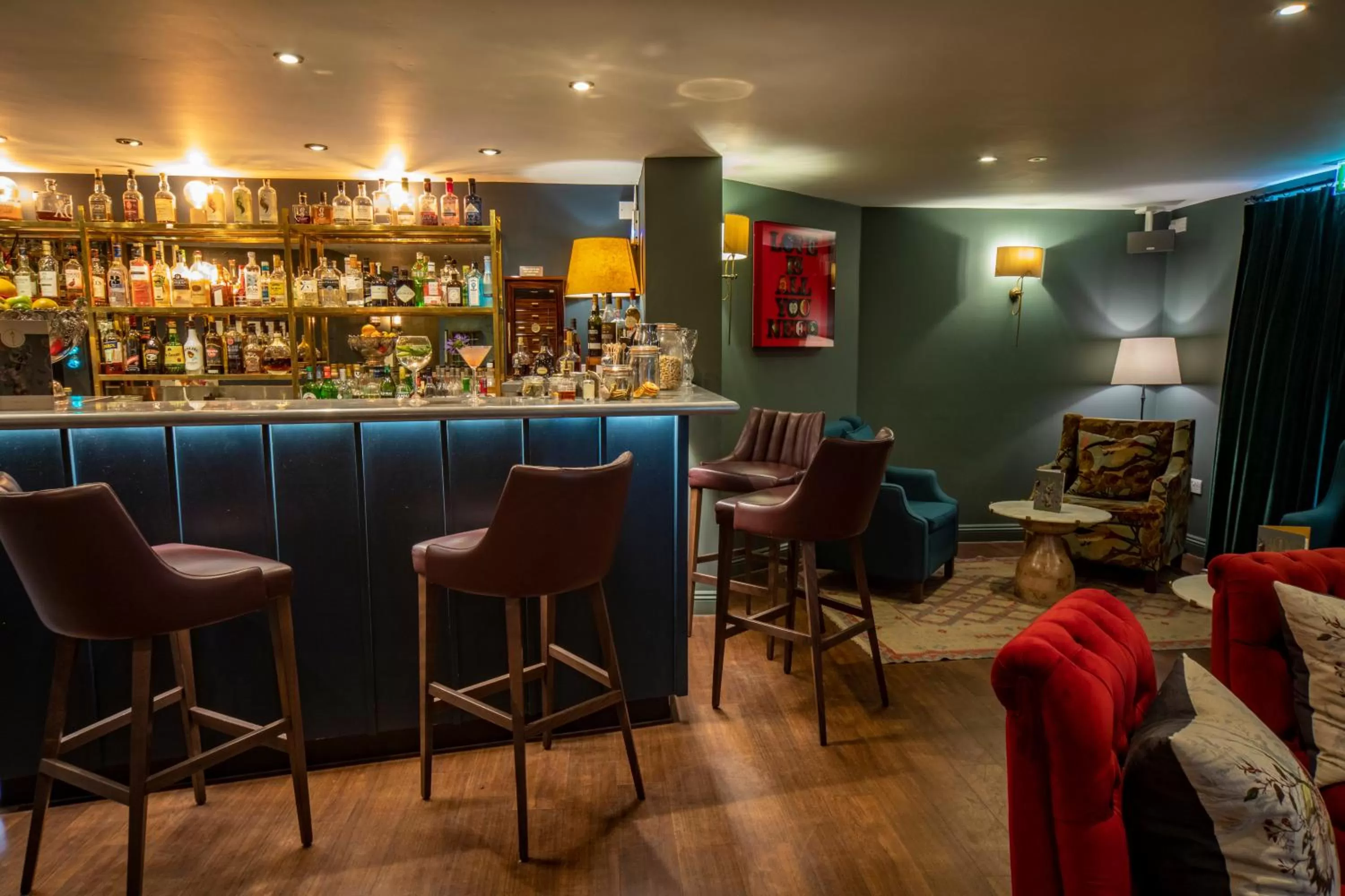 Lounge or bar in Cottage In The Wood