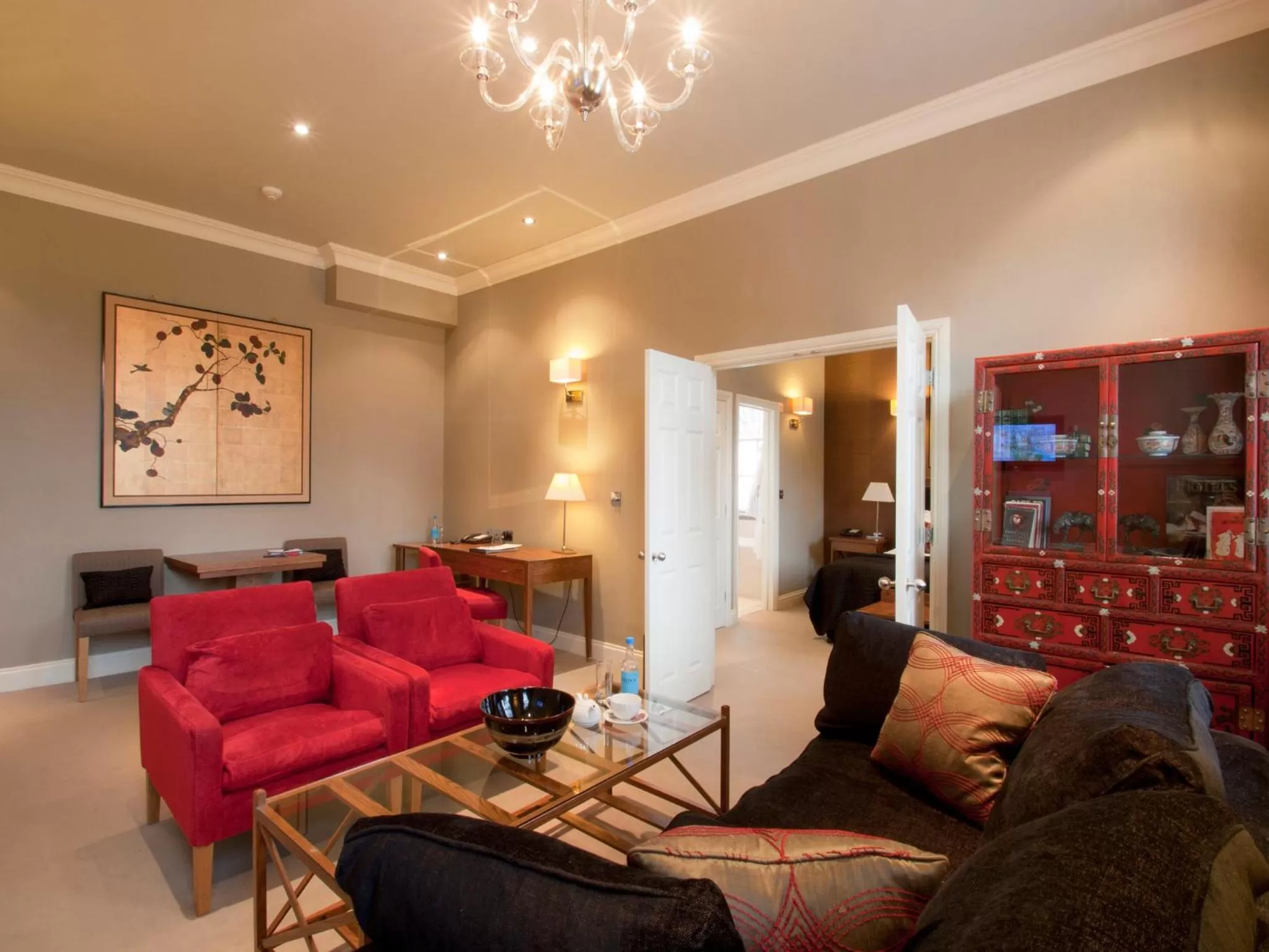 Coffee/tea facilities in St Michael's Manor Hotel - St Albans