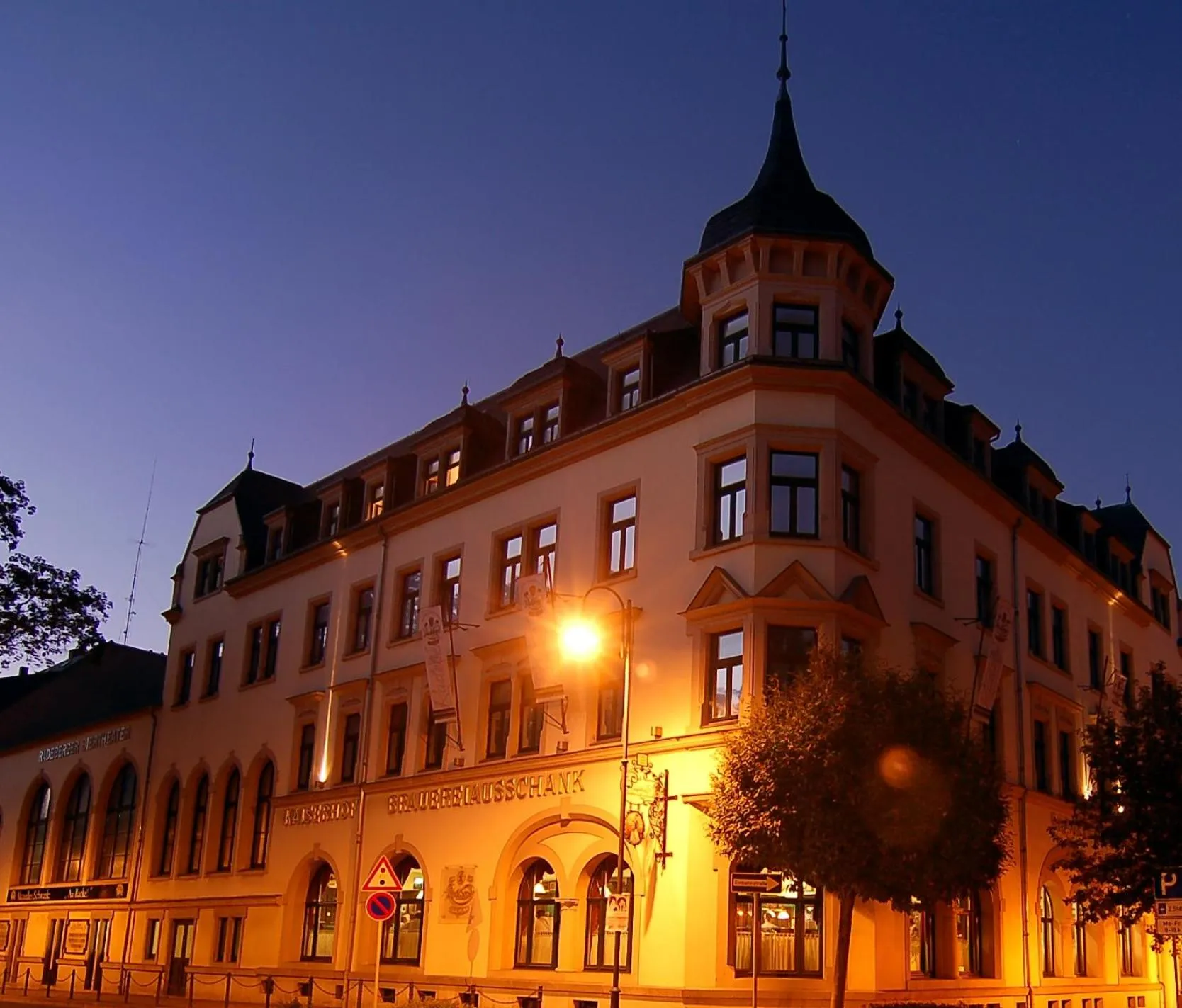 Facade/entrance in Hotel Kaiserhof