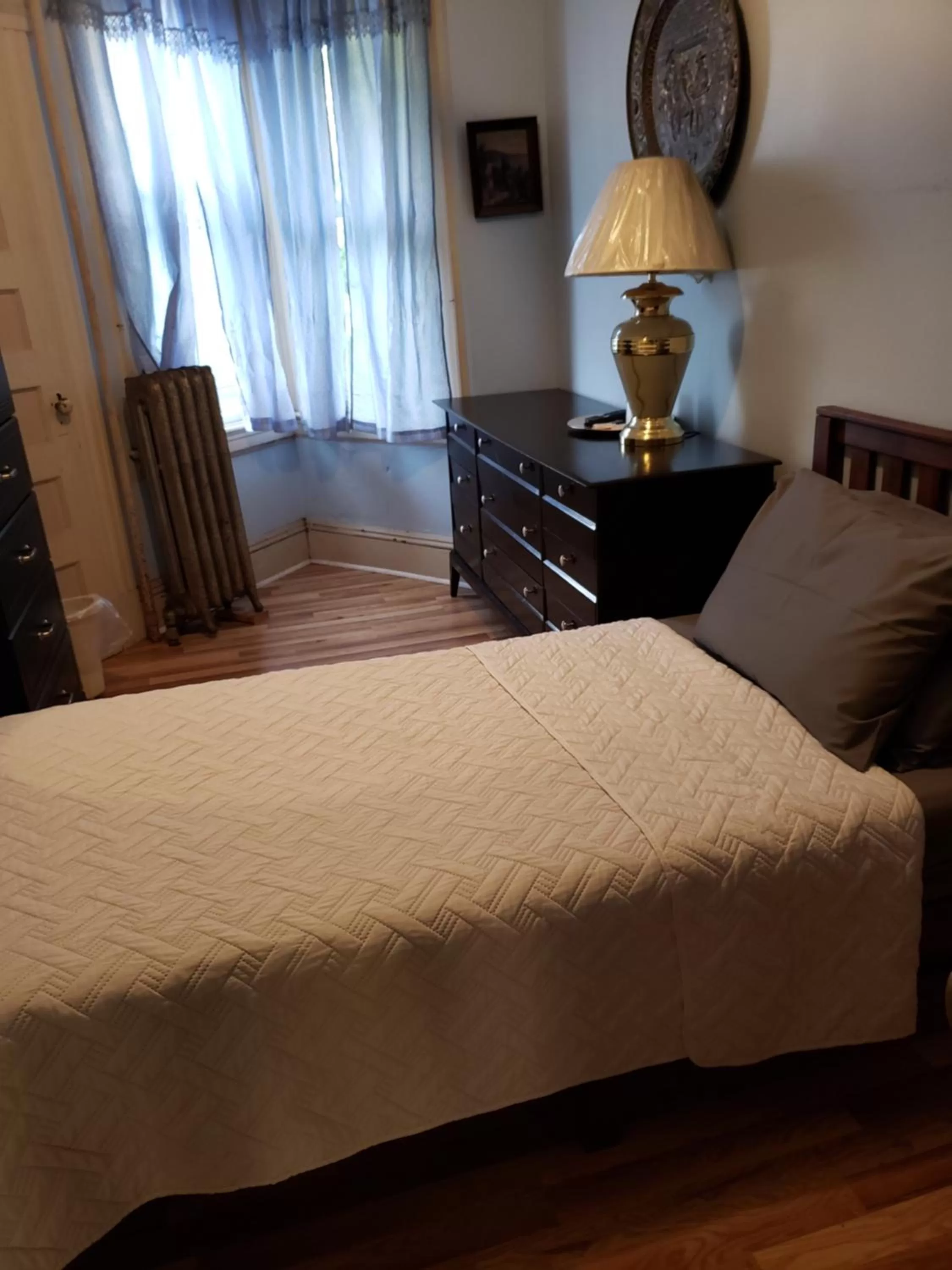 Bed in Harbor House Bed and Breakfast