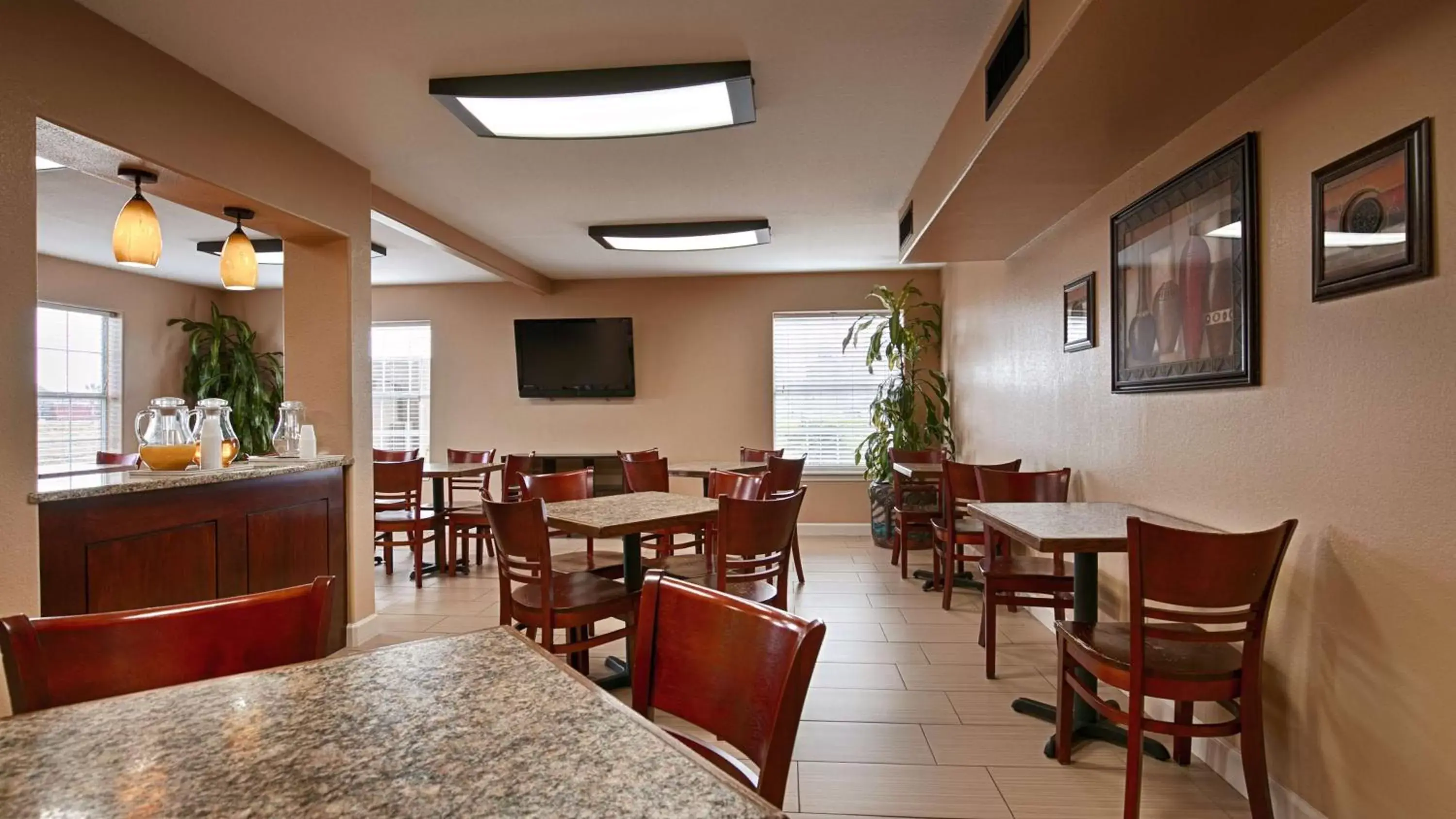 Restaurant/Places to Eat in Best Western Padre Island