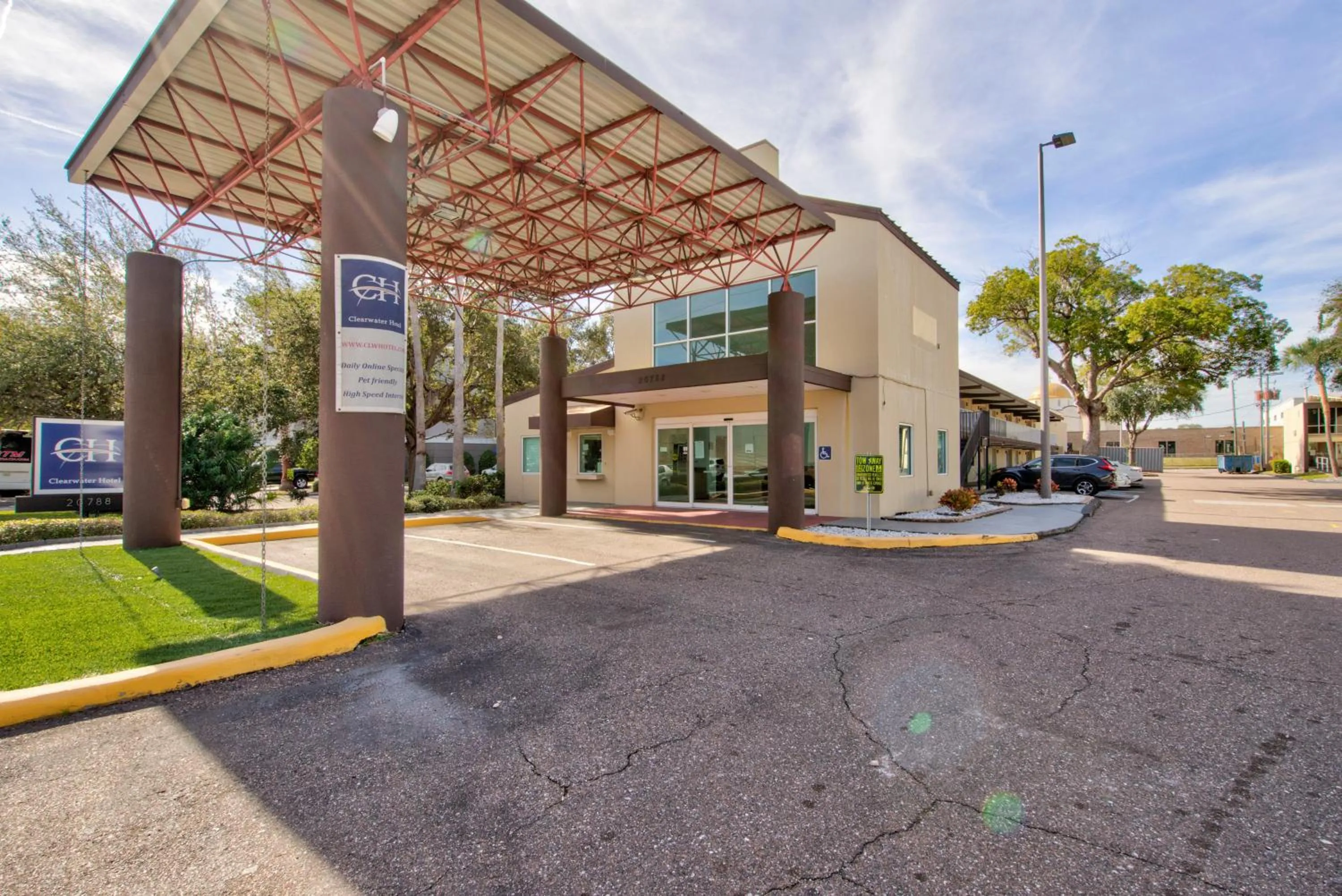 Property Building in Clearwater Hotel