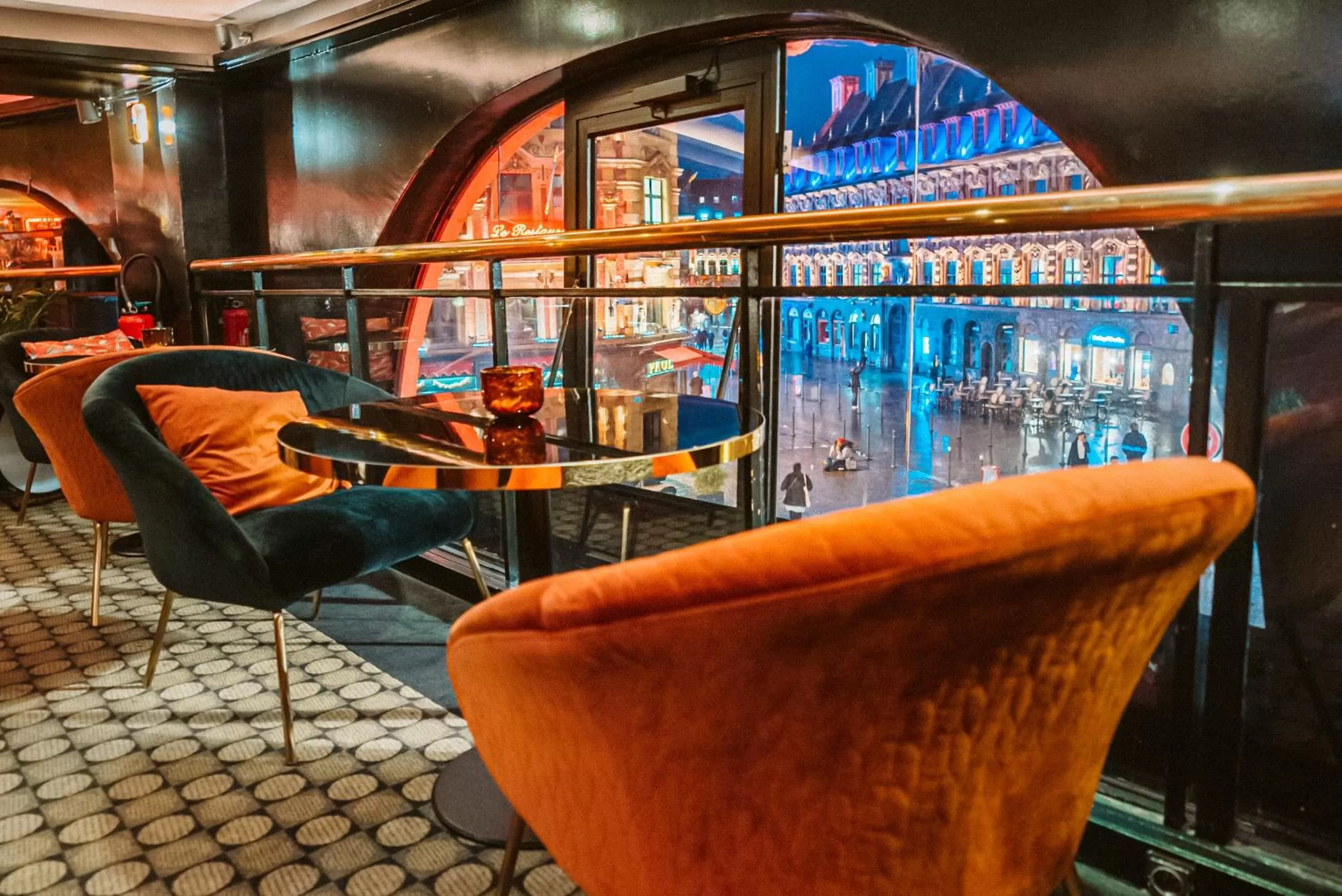 Lounge or bar in Hôtel Carlton Lille