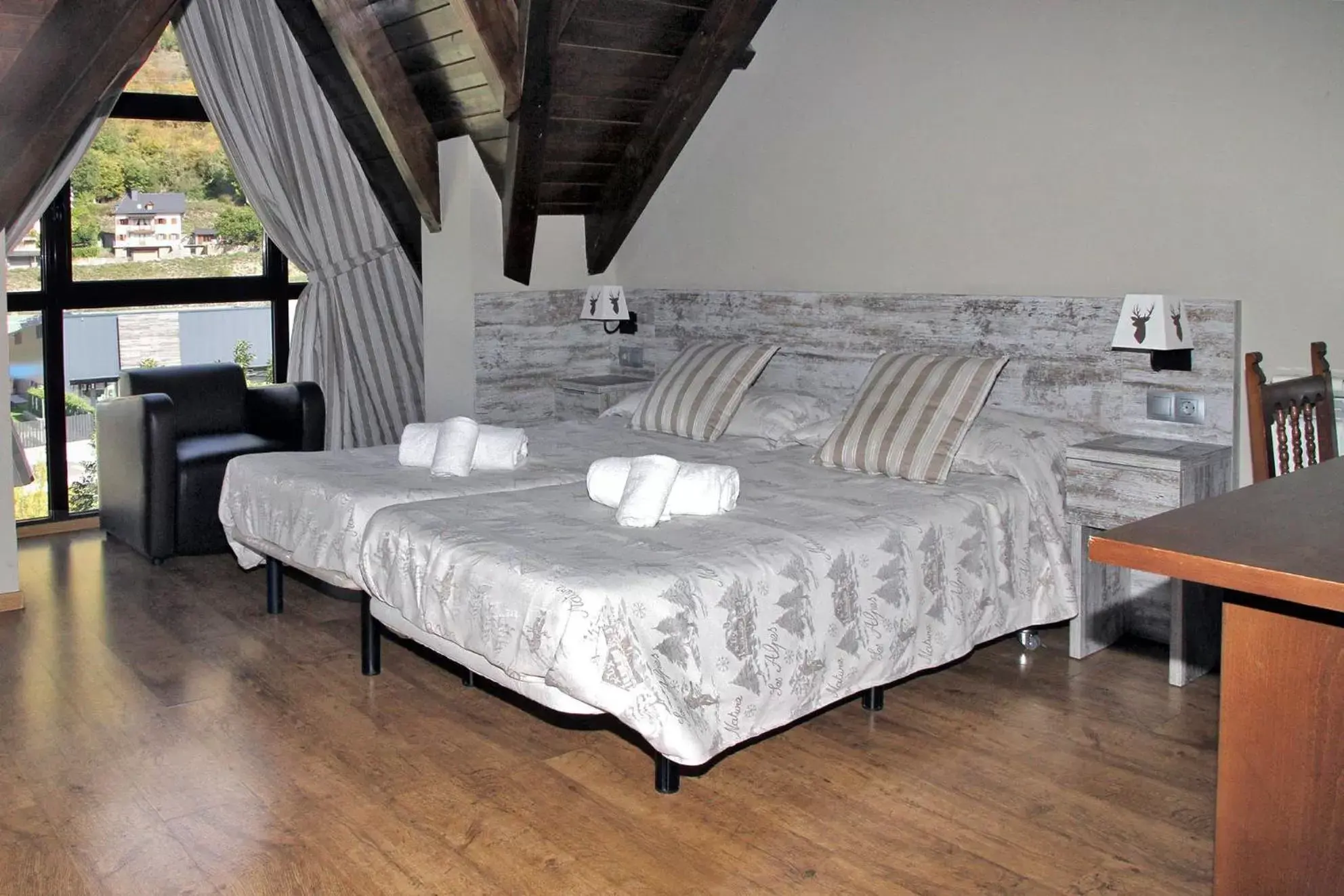 Bed in Aparthotel La Vall Blanca