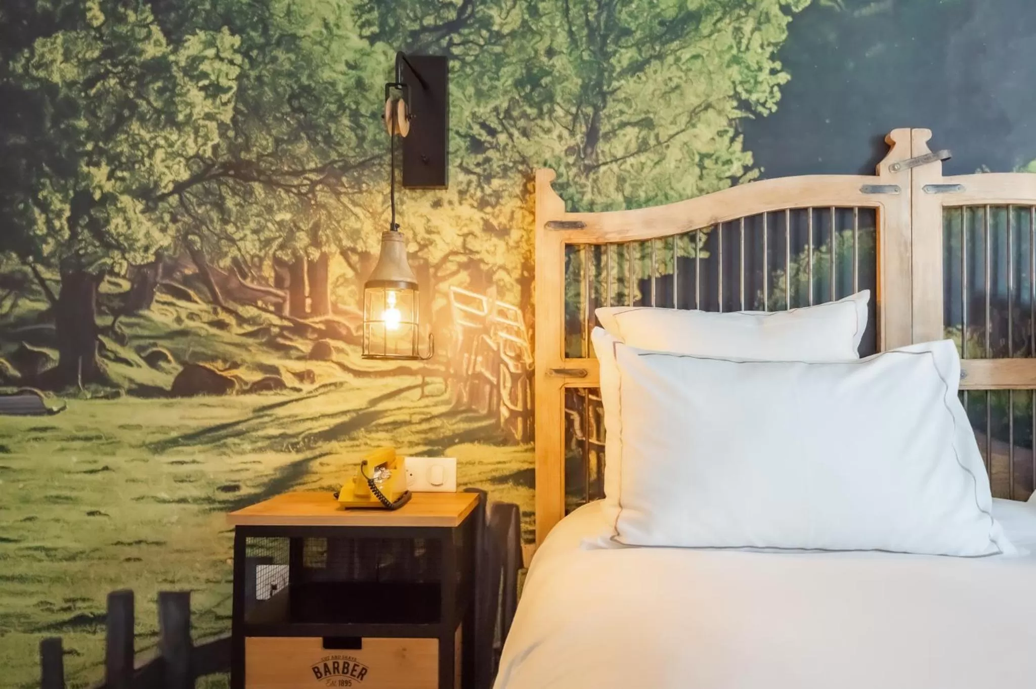 Bed in La Maison Hôtel Mulhouse Centre