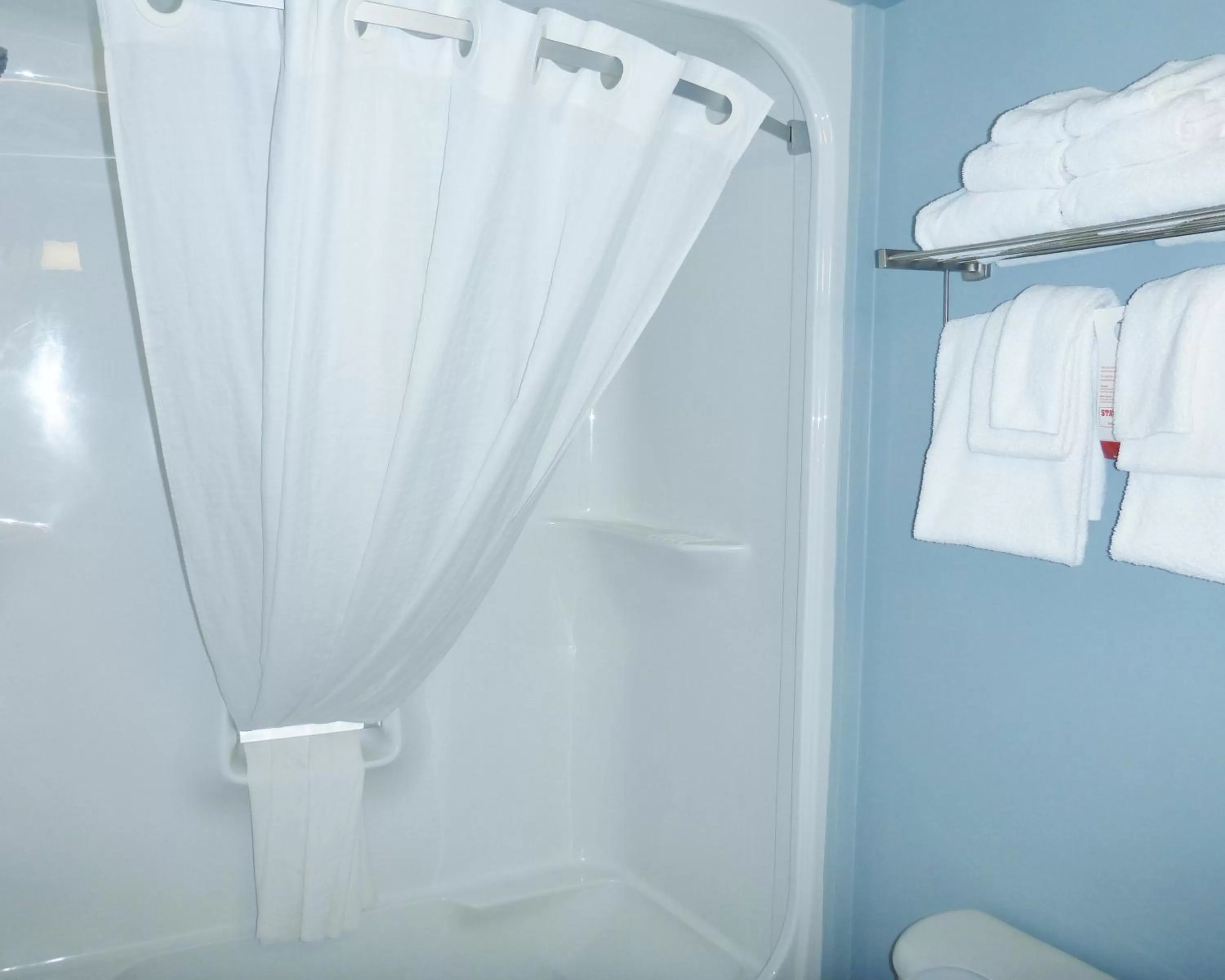 Bathroom in Super 8 by Wyndham Sault Ste Marie On