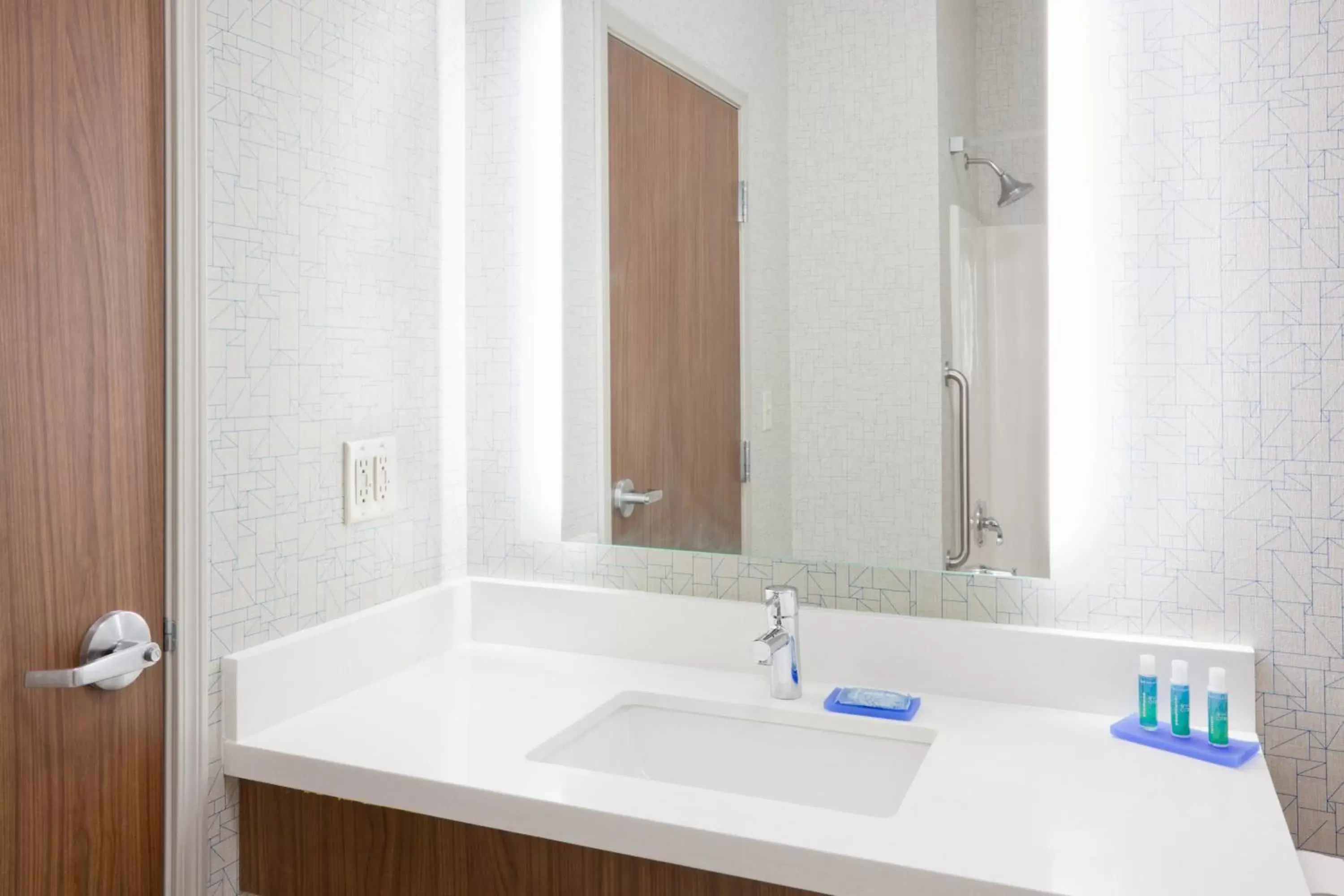 Bathroom in Holiday Inn Express & Suites - Dickinson, an IHG Hotel