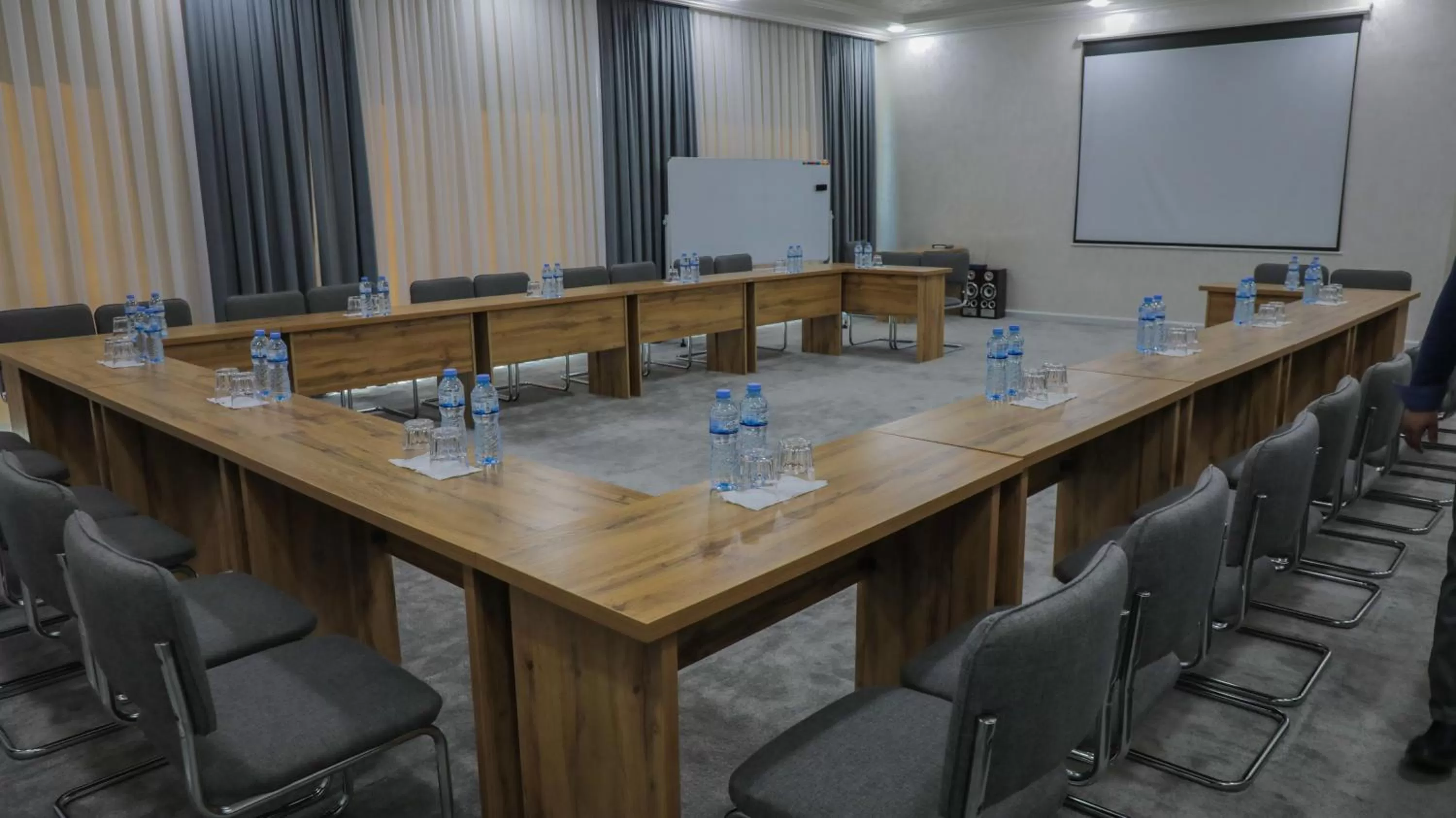 Meeting/conference room in Porto Bello Hotel