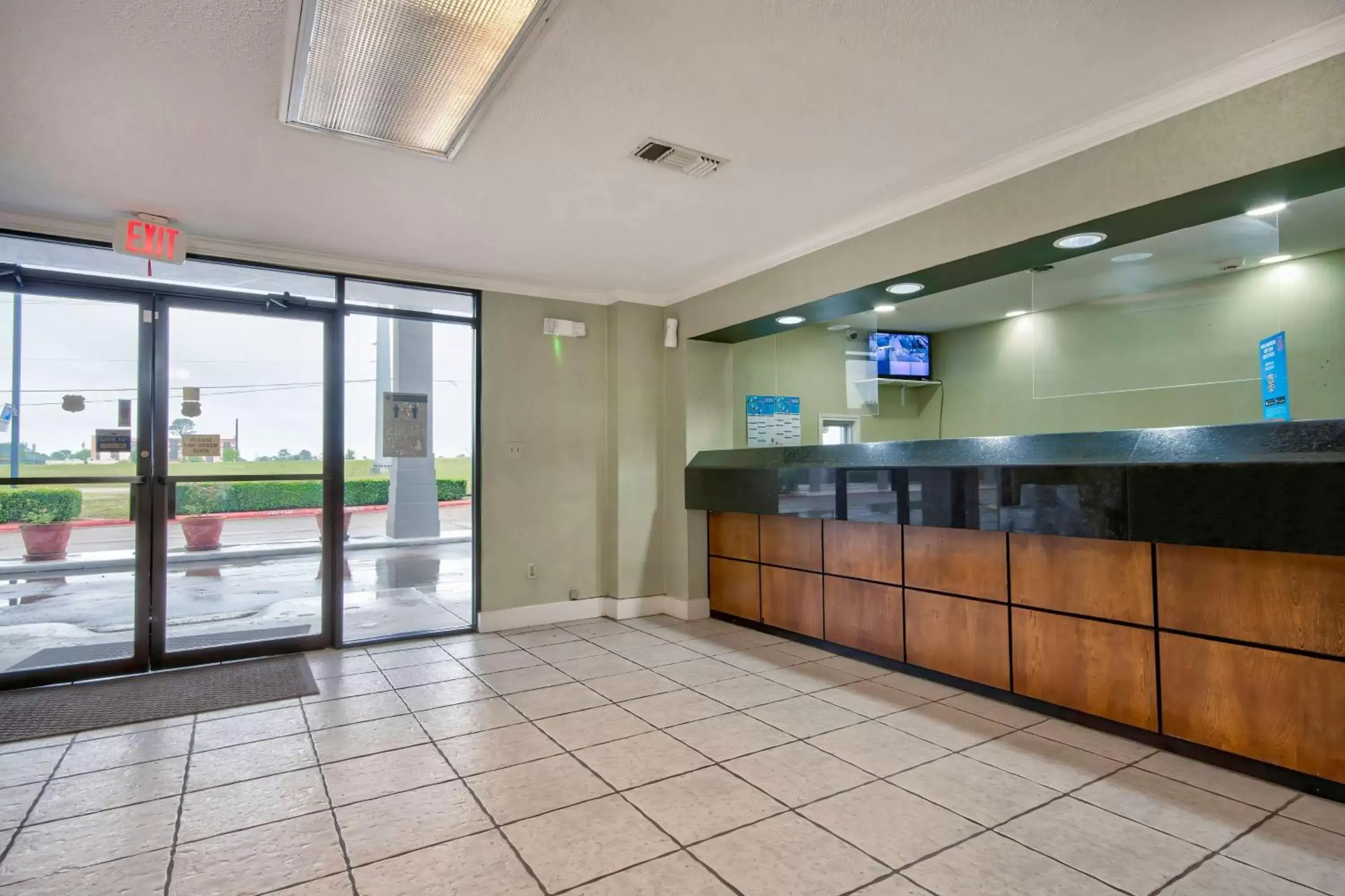 Lobby or reception, Lobby/Reception in Motel 6 Texarkana, TX
