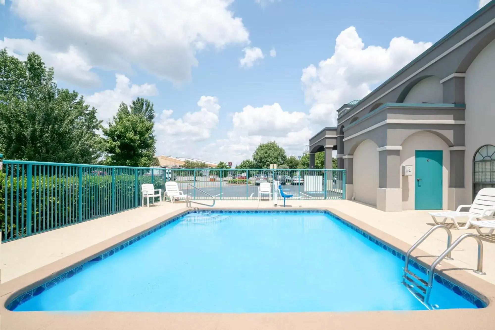 Pool view, Swimming Pool in Super 8 by Wyndham Murfreesboro