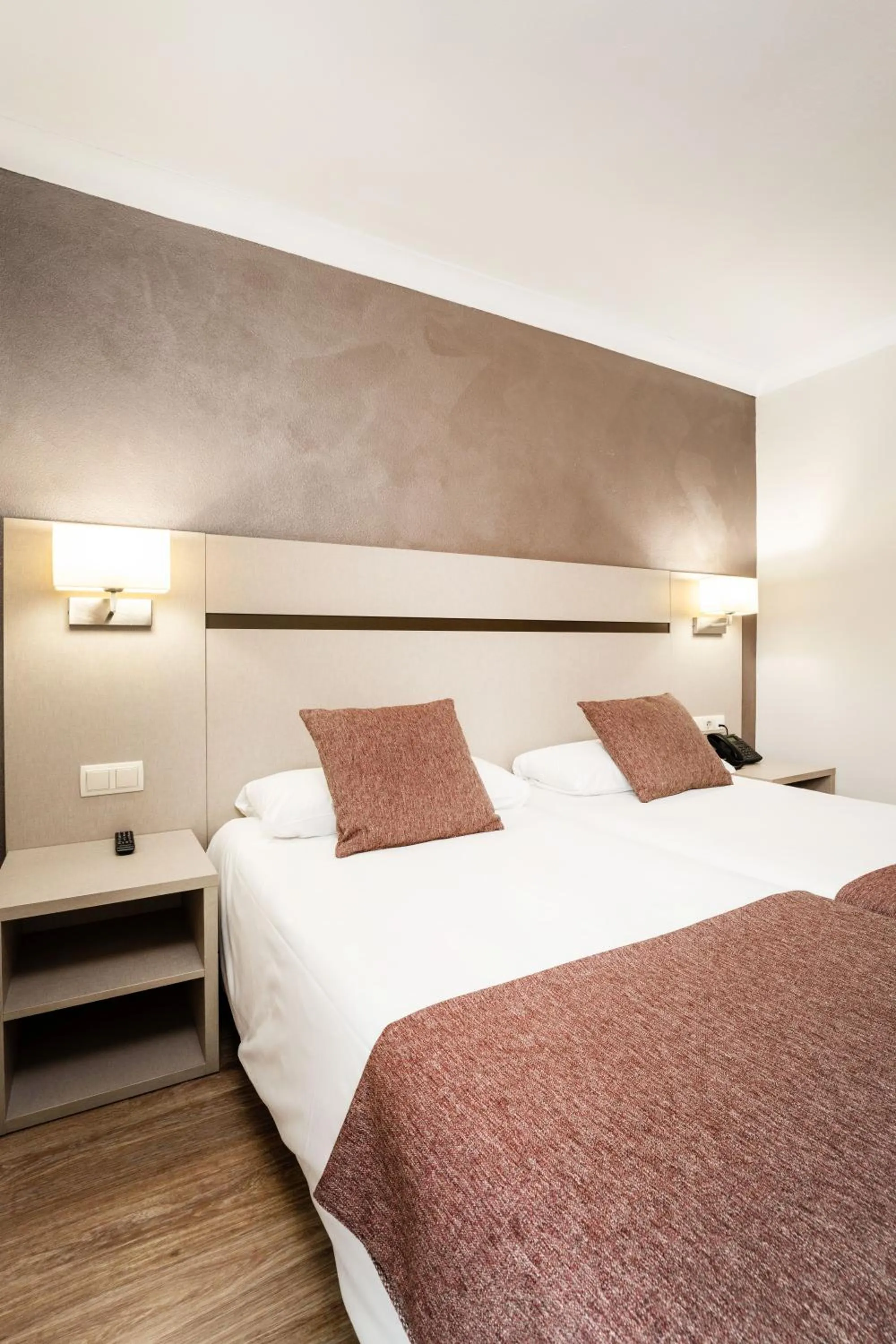 Bed in Hotel & Aparthotel Cosmos