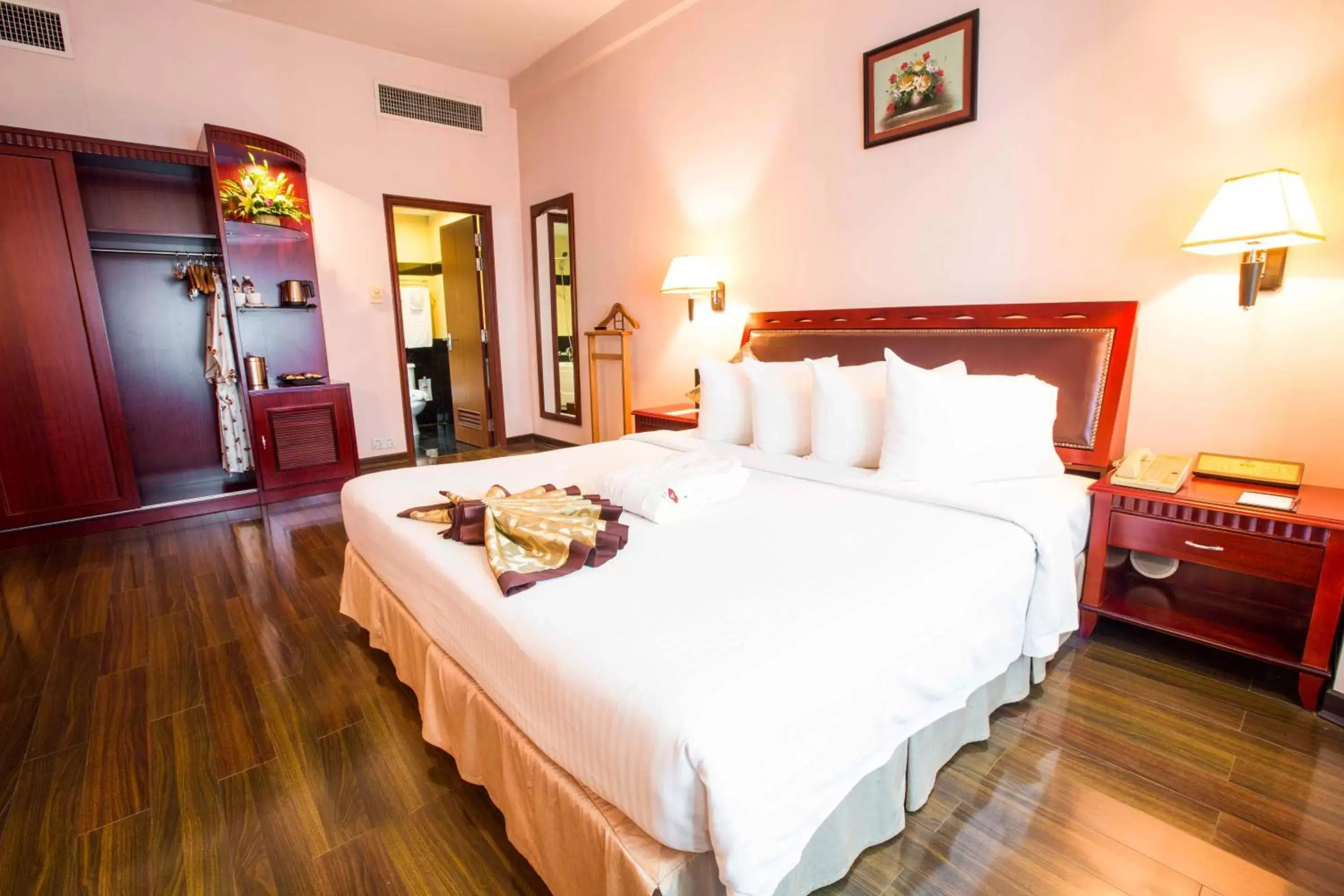 Bed in Phnom Penh Hotel