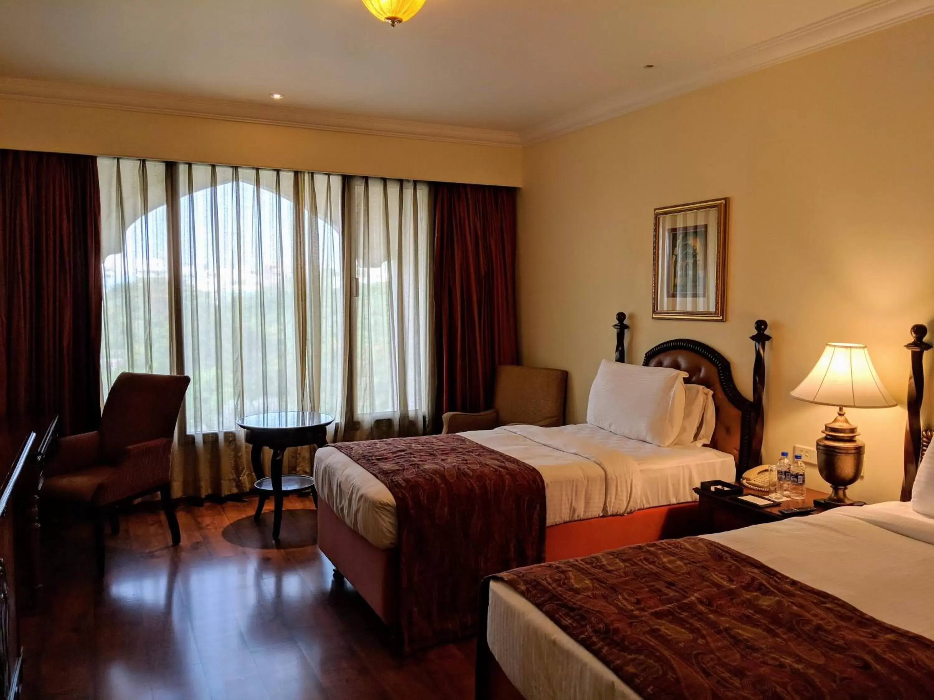 Photo of the whole room, Bed in Taj Krishna Photo of the whole room, Bed in Taj Krishna