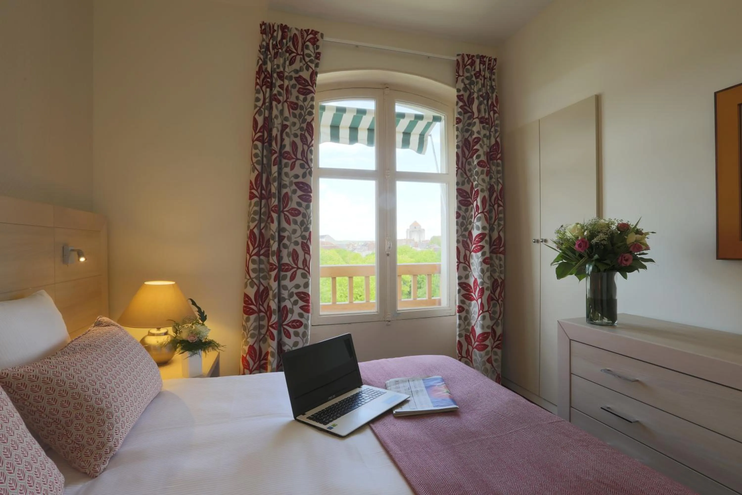 Day in Logis Les Loges du Parc