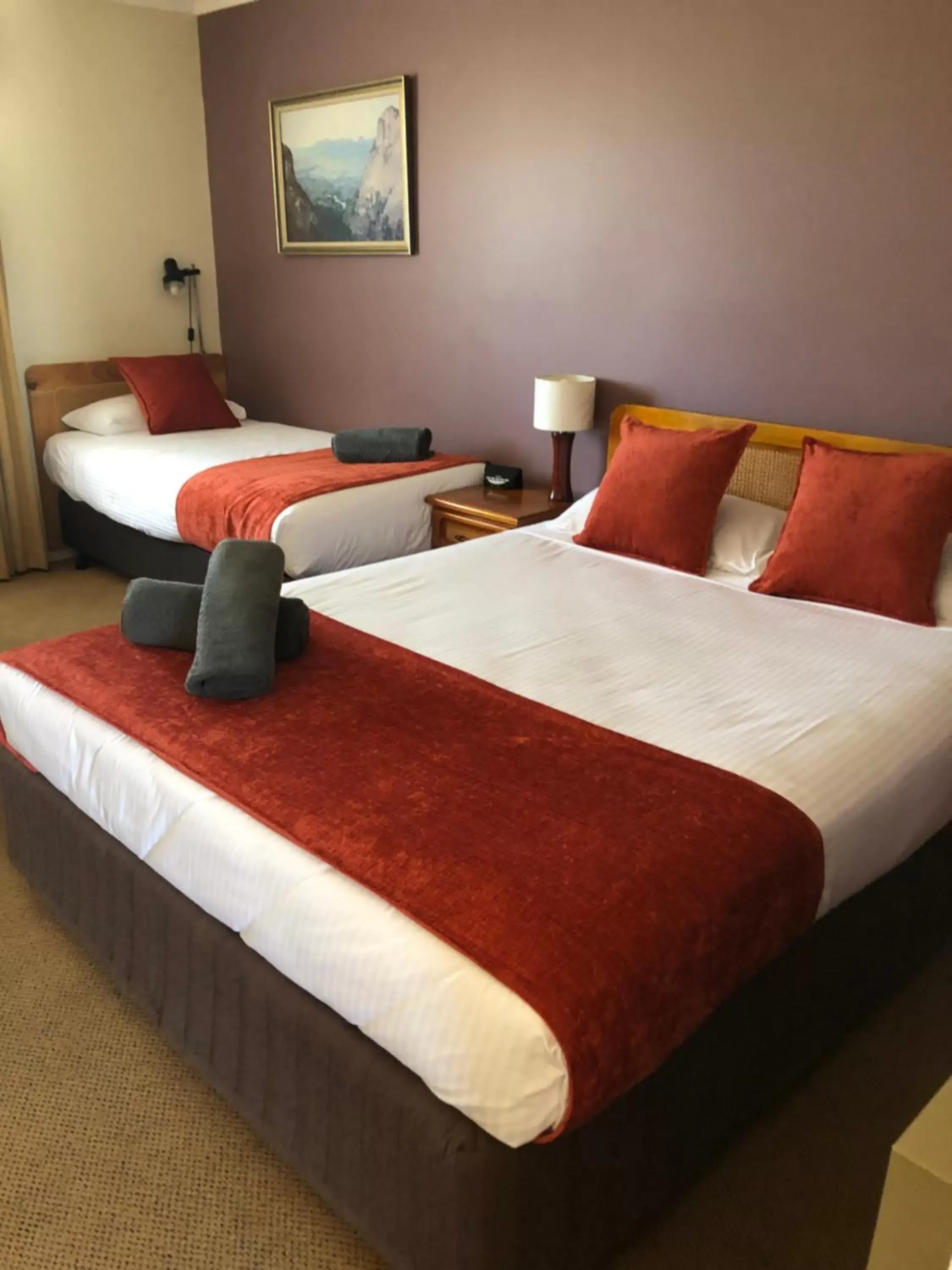 Bed in Highlands Motor Inn