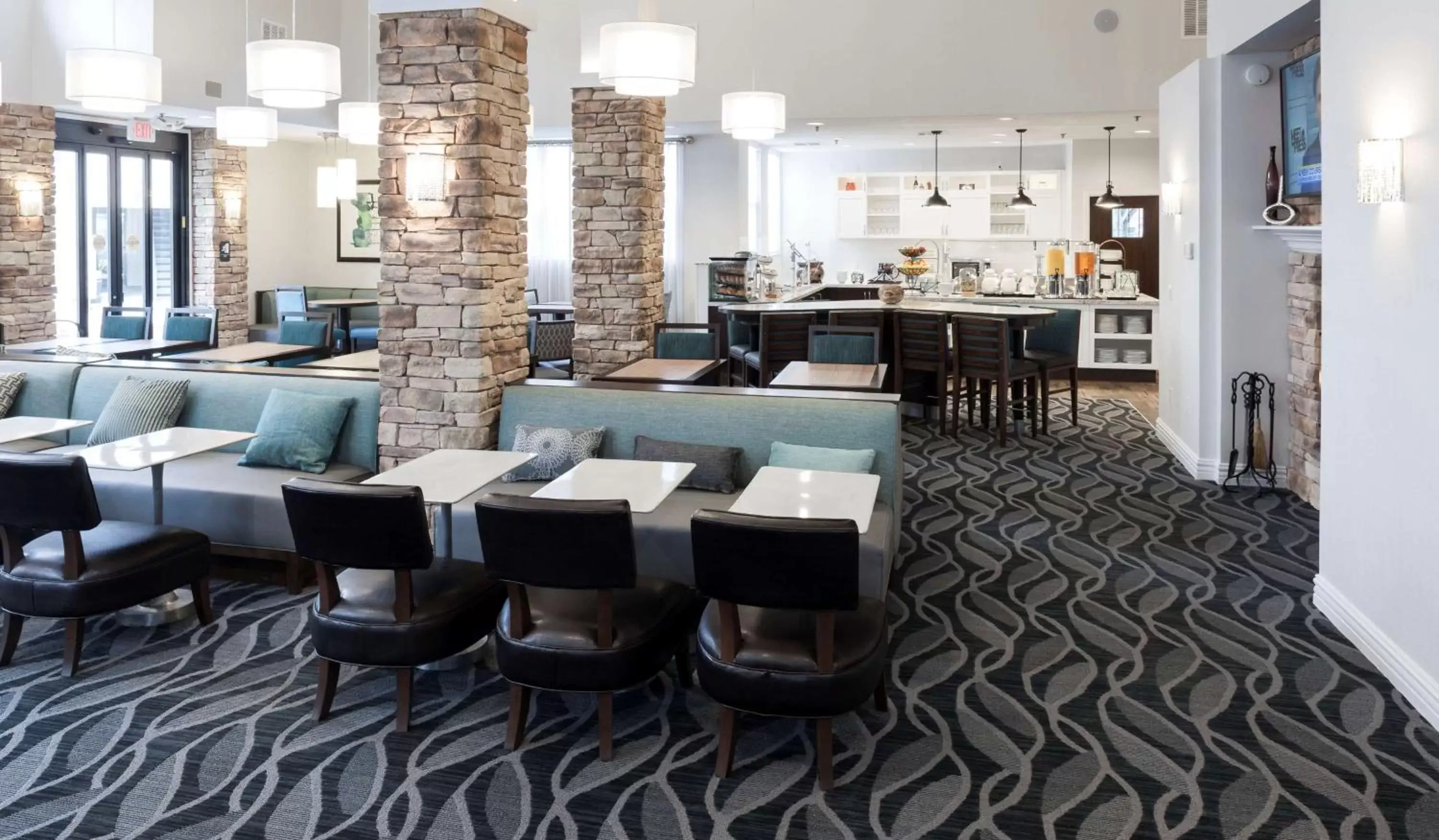 Breakfast, Lounge/Bar in Homewood Suites by Hilton San Jose Airport-Silicon Valley