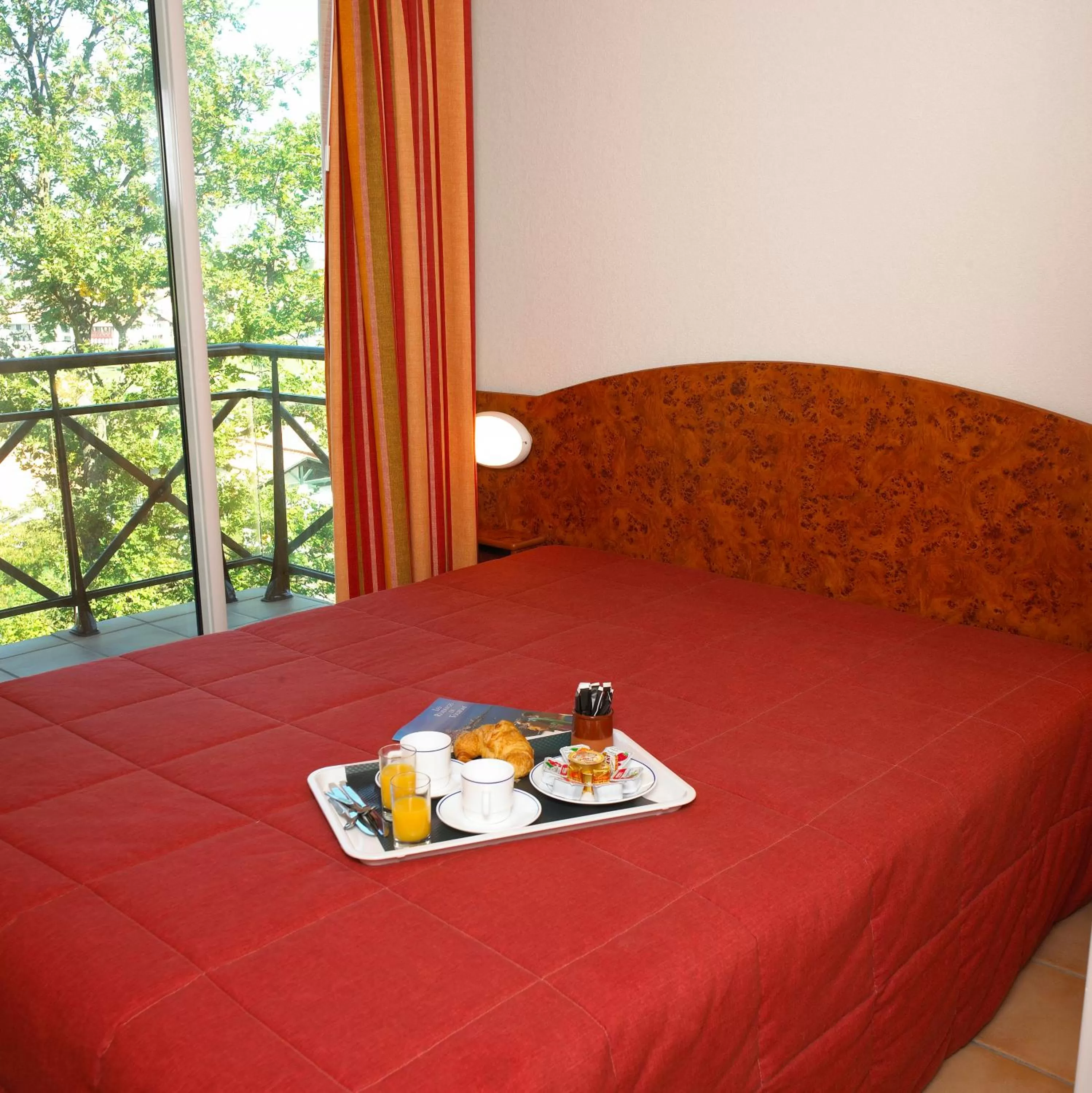 Bed in Résidence Mer & Golf Soko-Eder