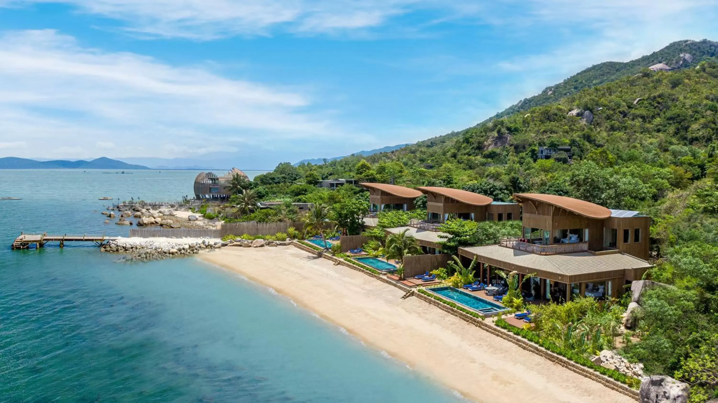 Three-Bedroom Beachfront Pool Villa in An Lam Retreats Ninh Van Bay