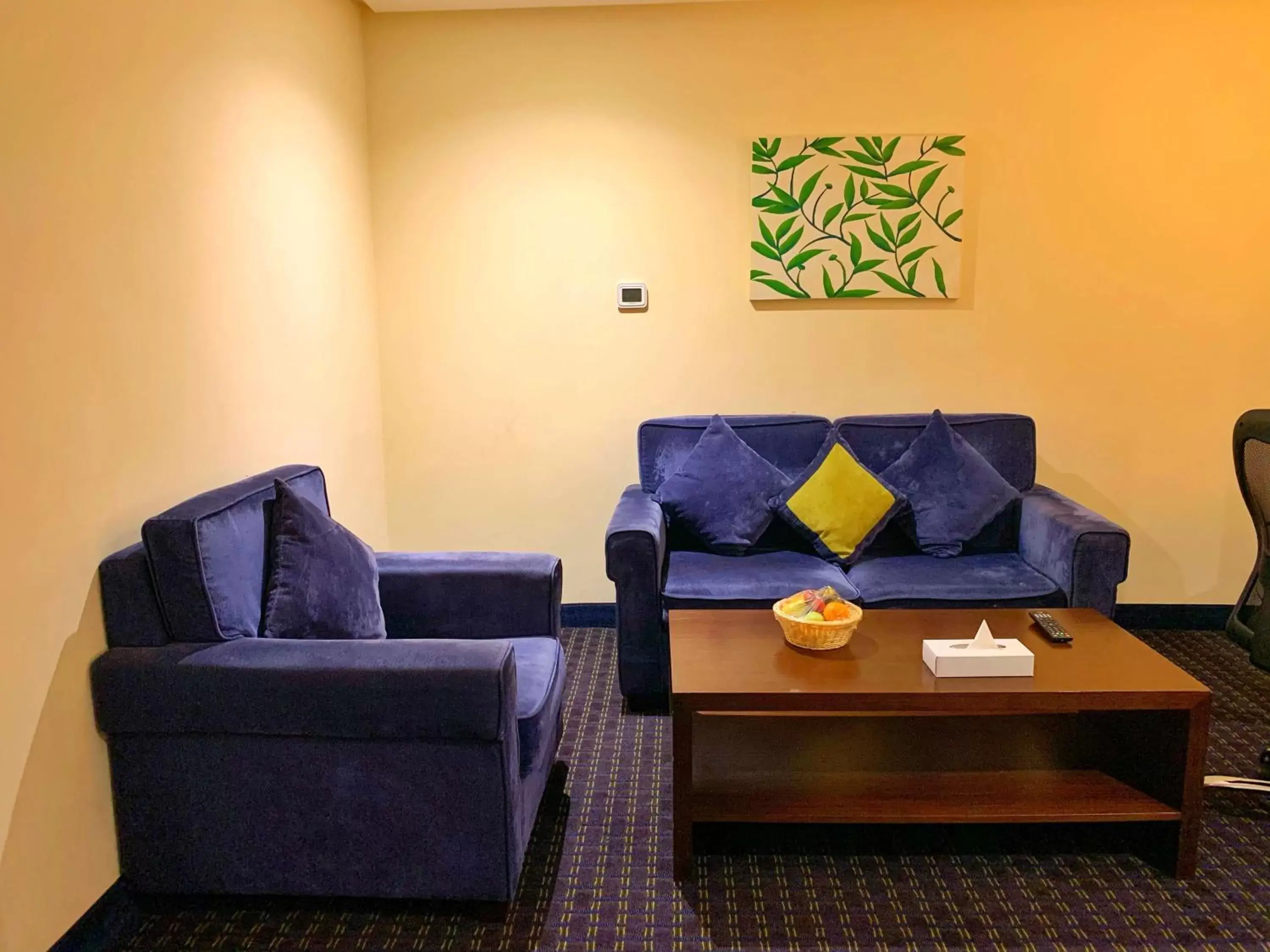 Photo of the whole room, Seating Area in Best Western Premier Muscat