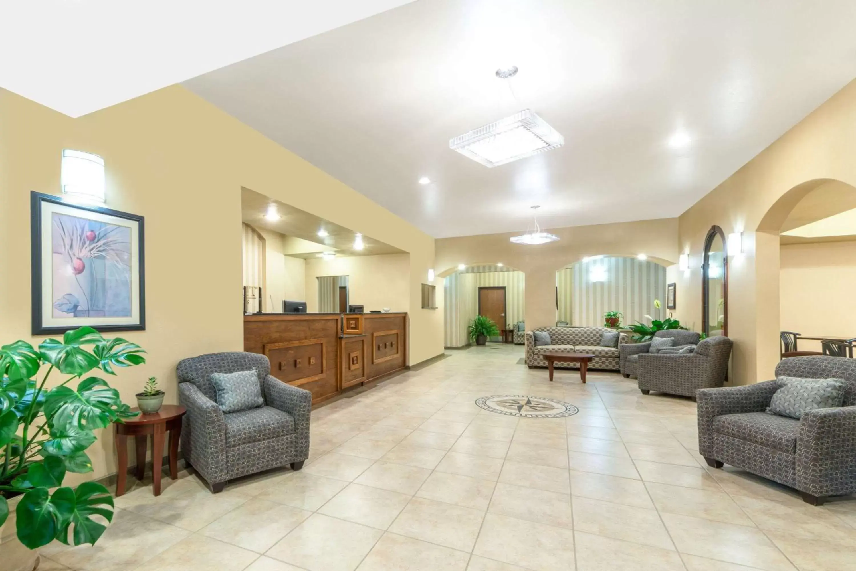 Lobby or reception in Baymont by Wyndham Perryton Lobby or reception in Baymont by Wyndham Perryton
