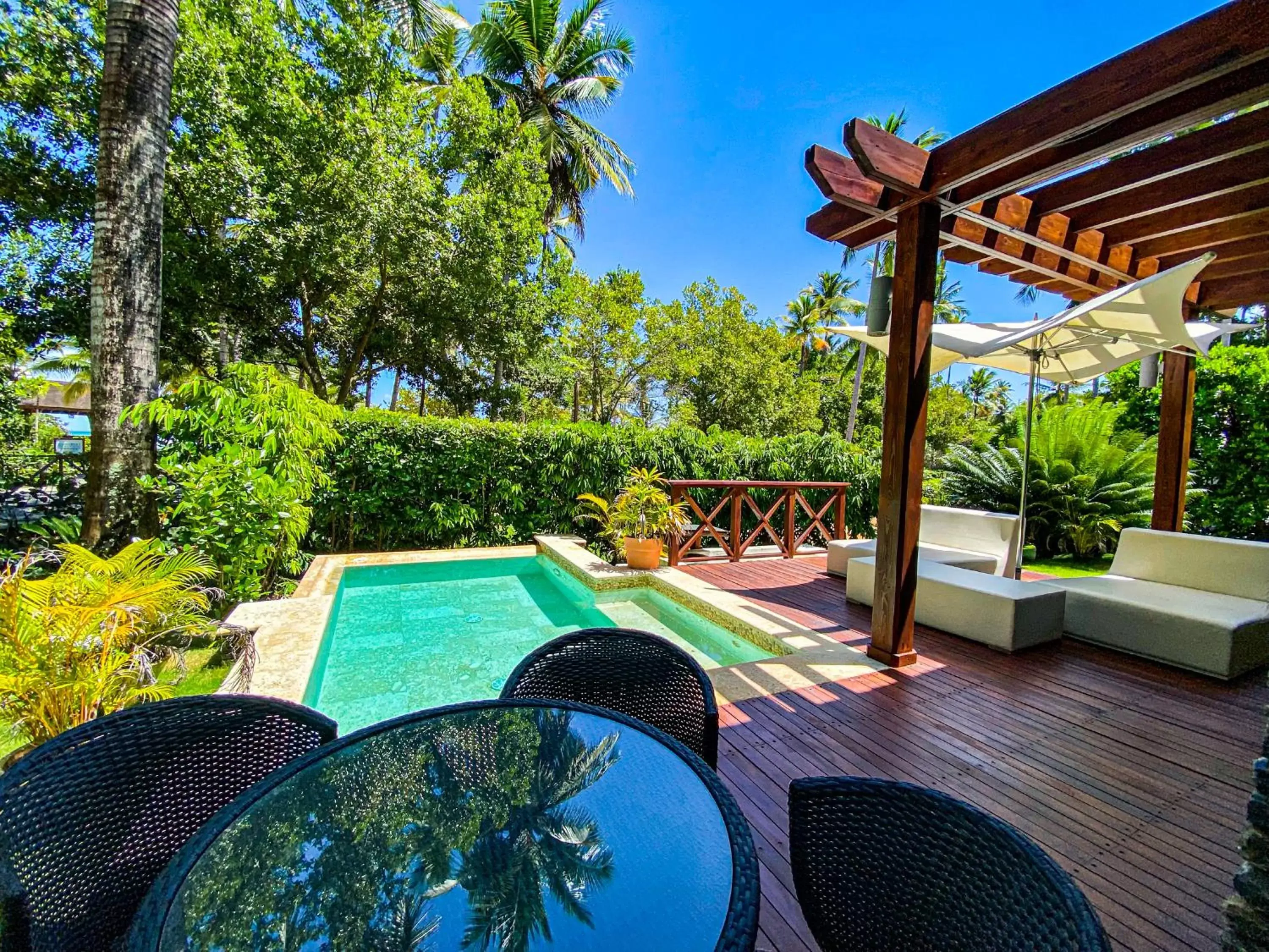 Patio, Swimming Pool in Xeliter Balcones del Atlantico - Las Terrenas