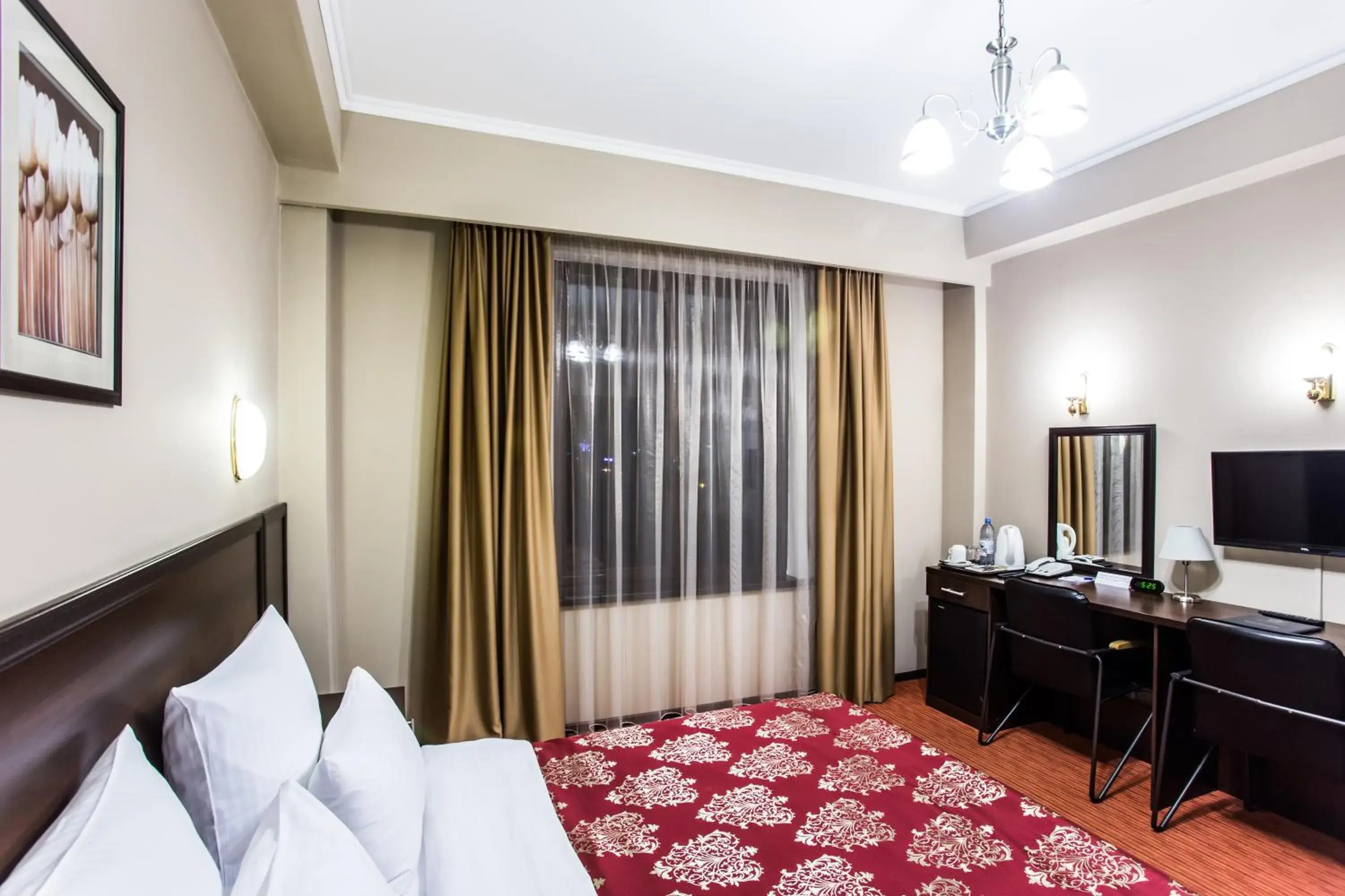 Bed in Best Western Plus Atakent Park Hotel