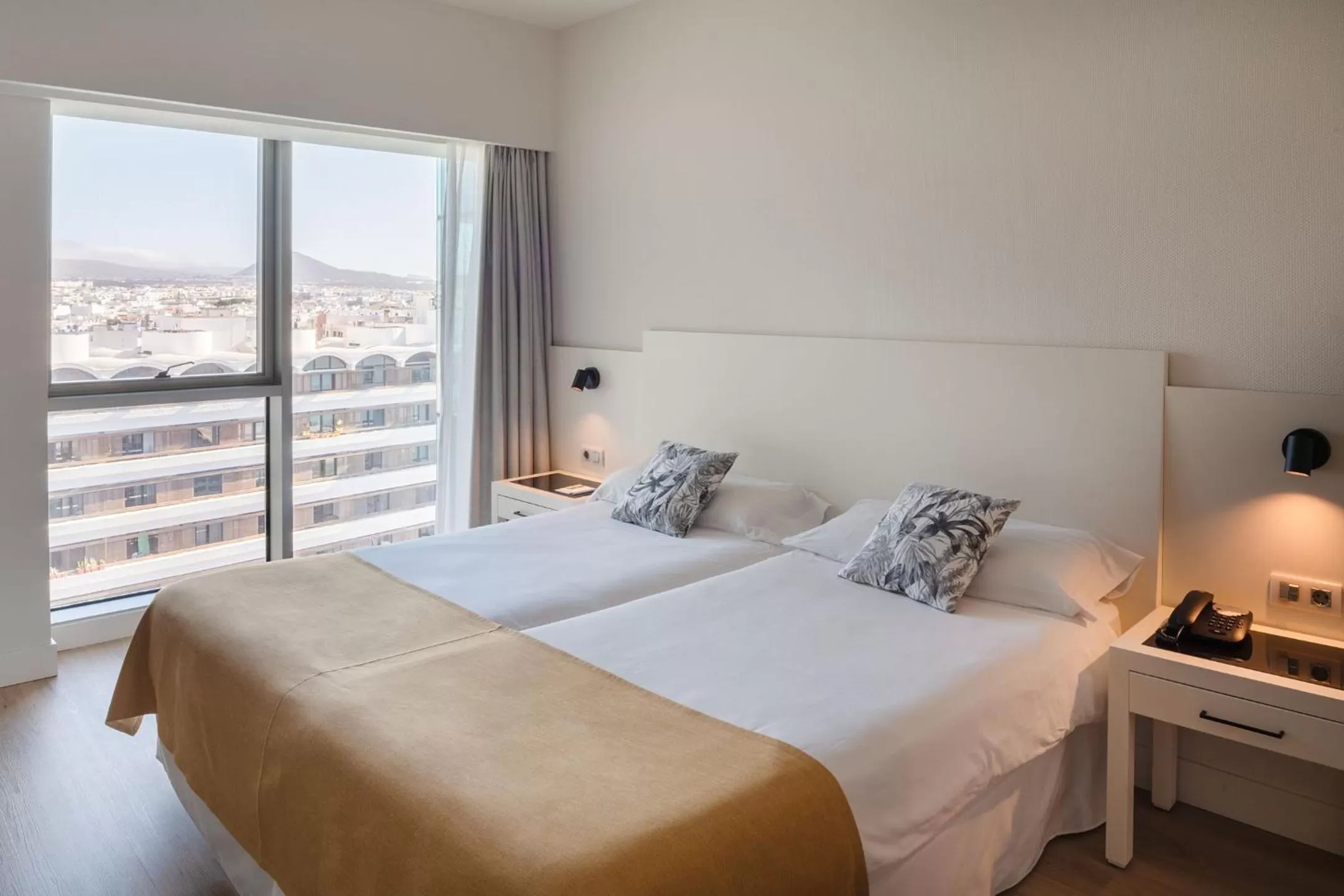 Bedroom, Bed in Arrecife Gran Hotel & Spa