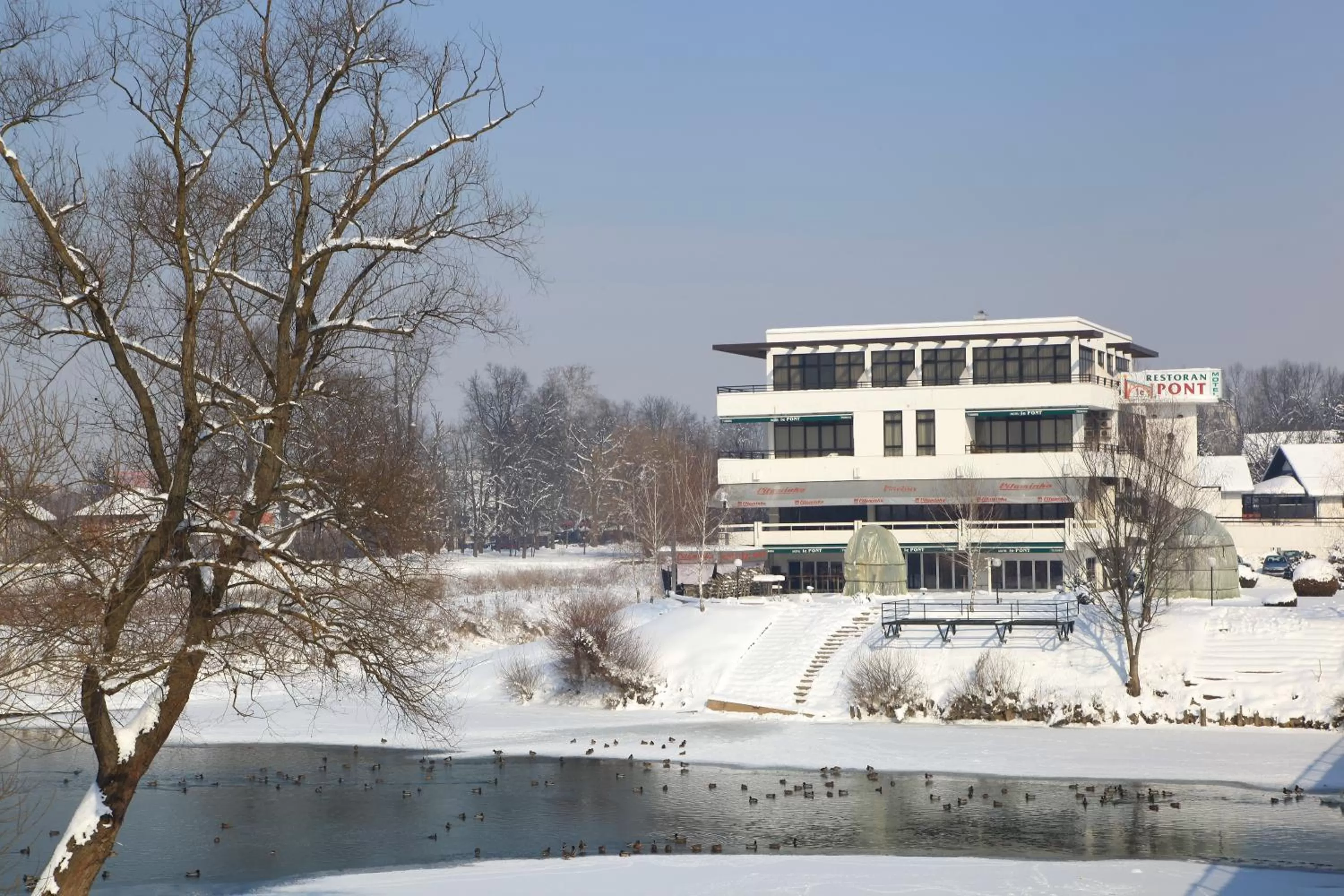 Off site in Hotel Le Pont