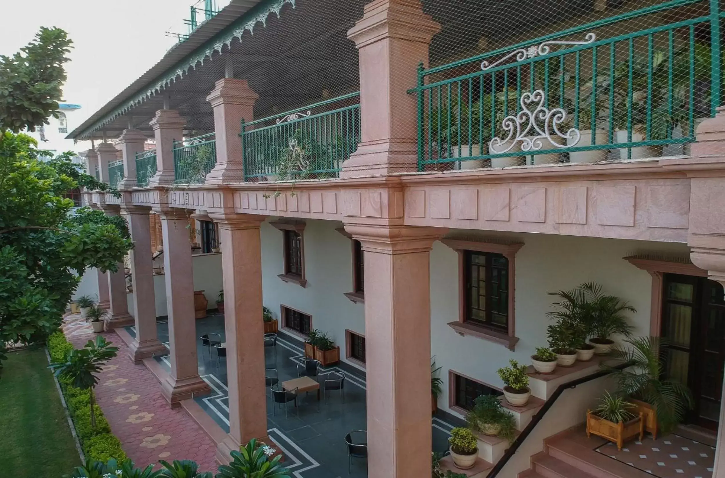 Property building in Hanuwant Niwas Jodhpur Property building in Hanuwant Niwas Jodhpur