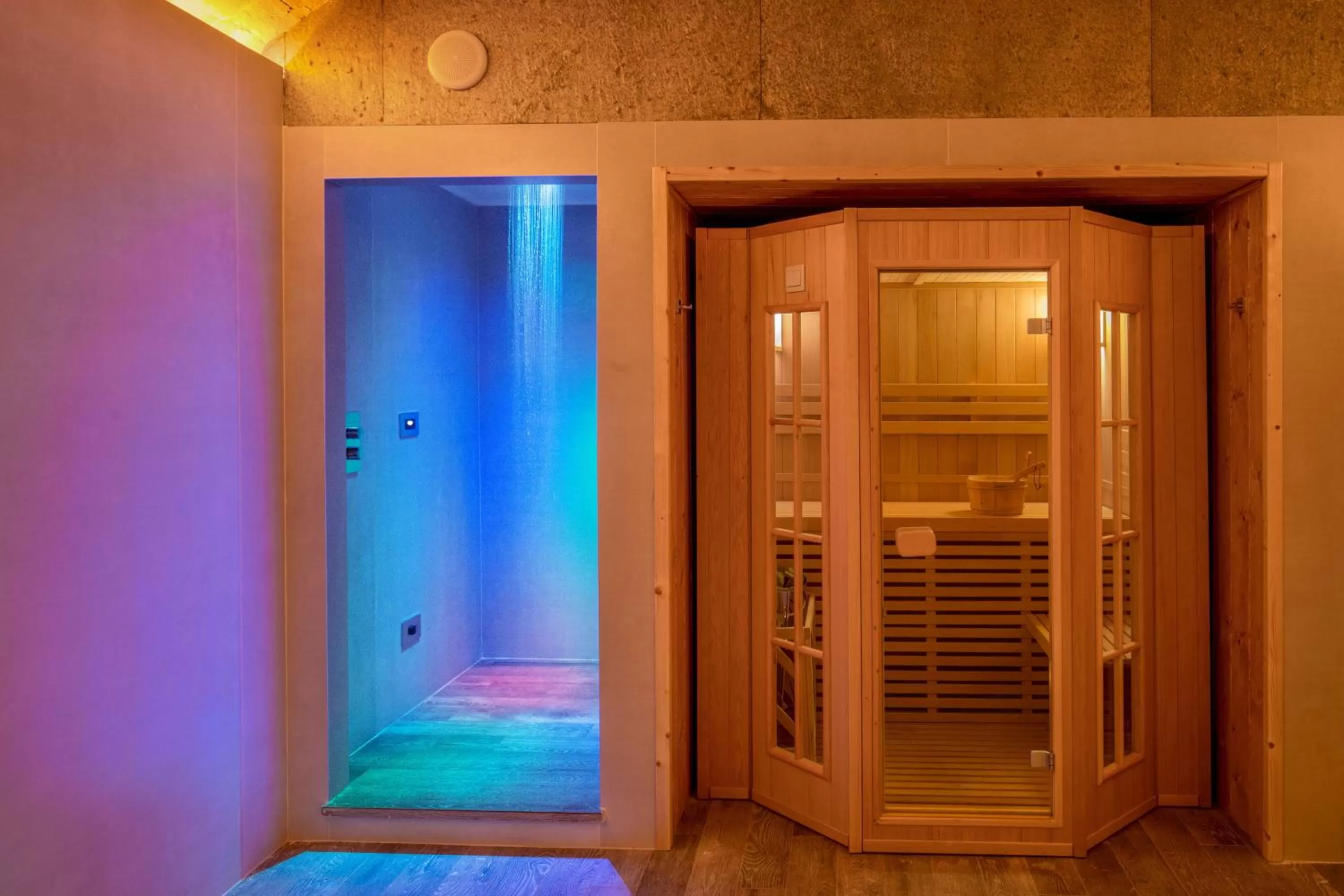 Steam room in Hotel Piccolo Borgo