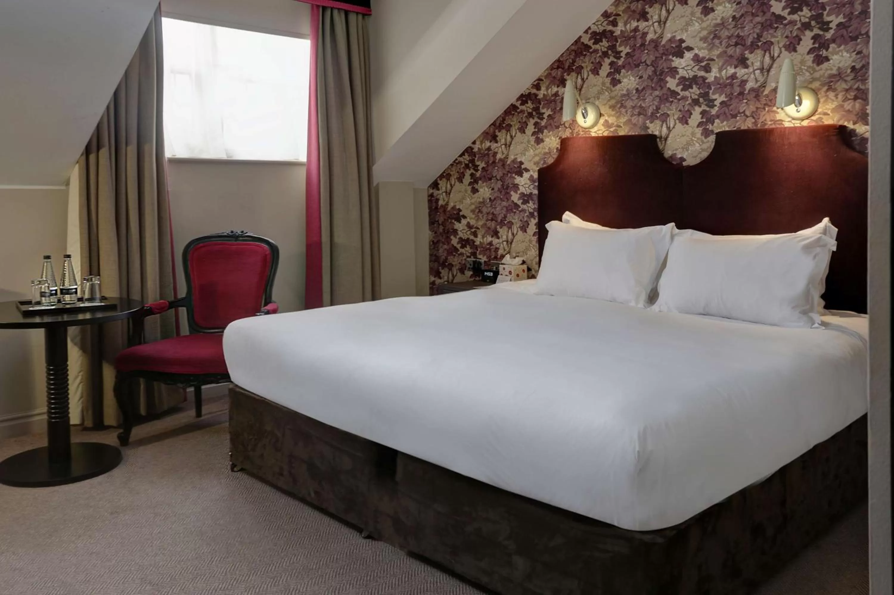 Bed in DoubleTree by Hilton York