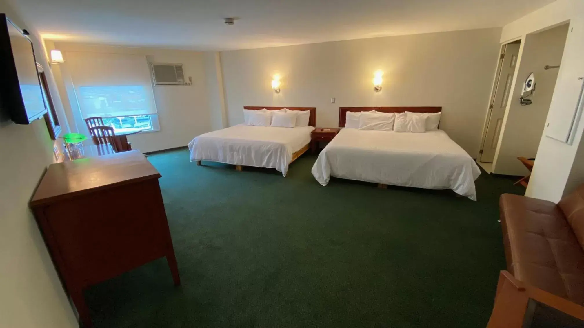 Bed in Hotel Enterprise Inn Poliforum