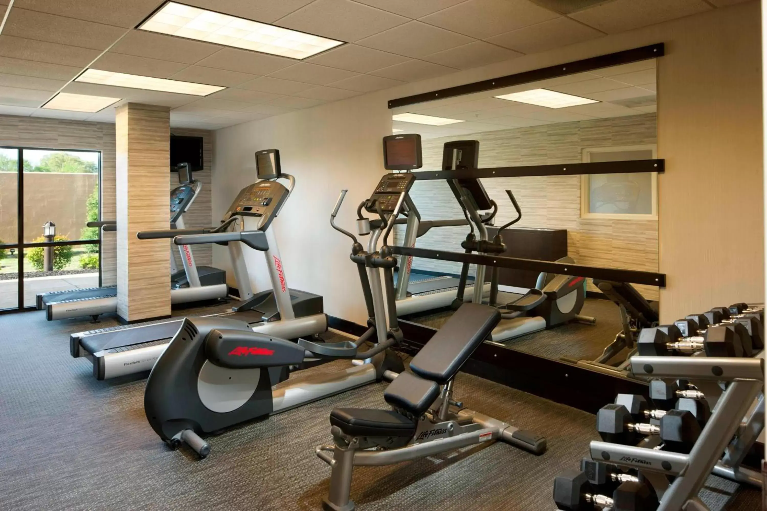 Fitness centre/facilities, Fitness Center/Facilities in Courtyard by Marriott Jackson