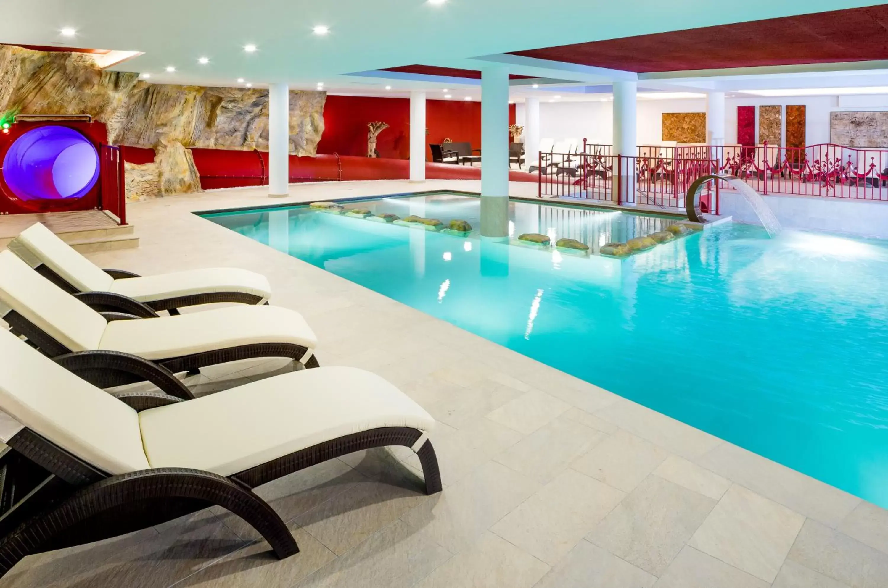 , Swimming Pool in Hotel Almina