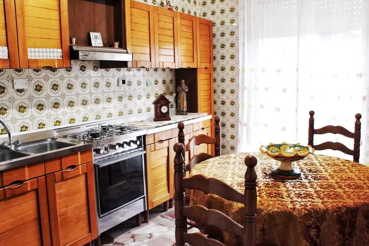 Kitchen/Kitchenette in Umberto I - Affitti brevi