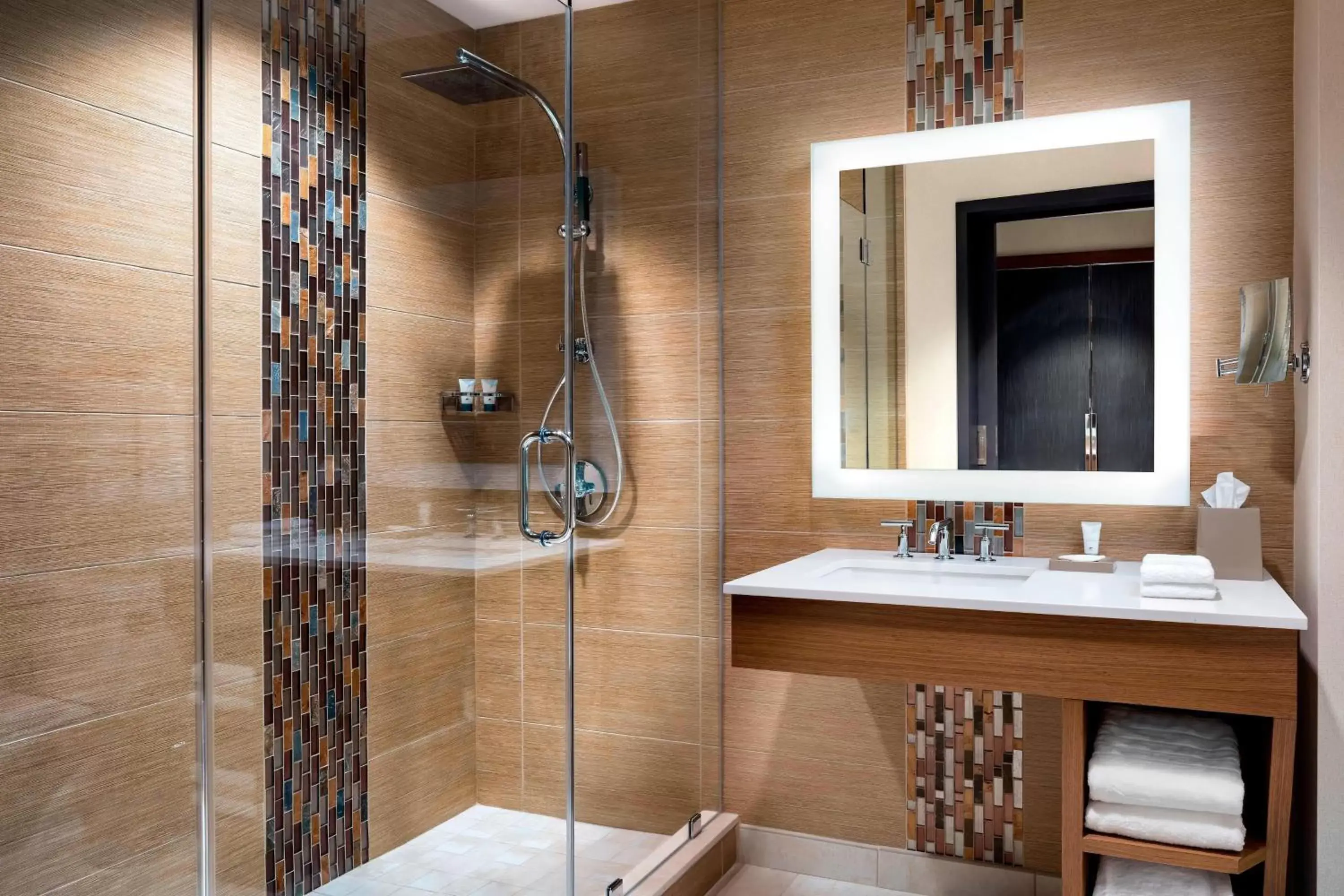 Queen Room with Two Queen Beds in The Westin Buffalo Queen Room with Two Queen Beds in The Westin Buffalo