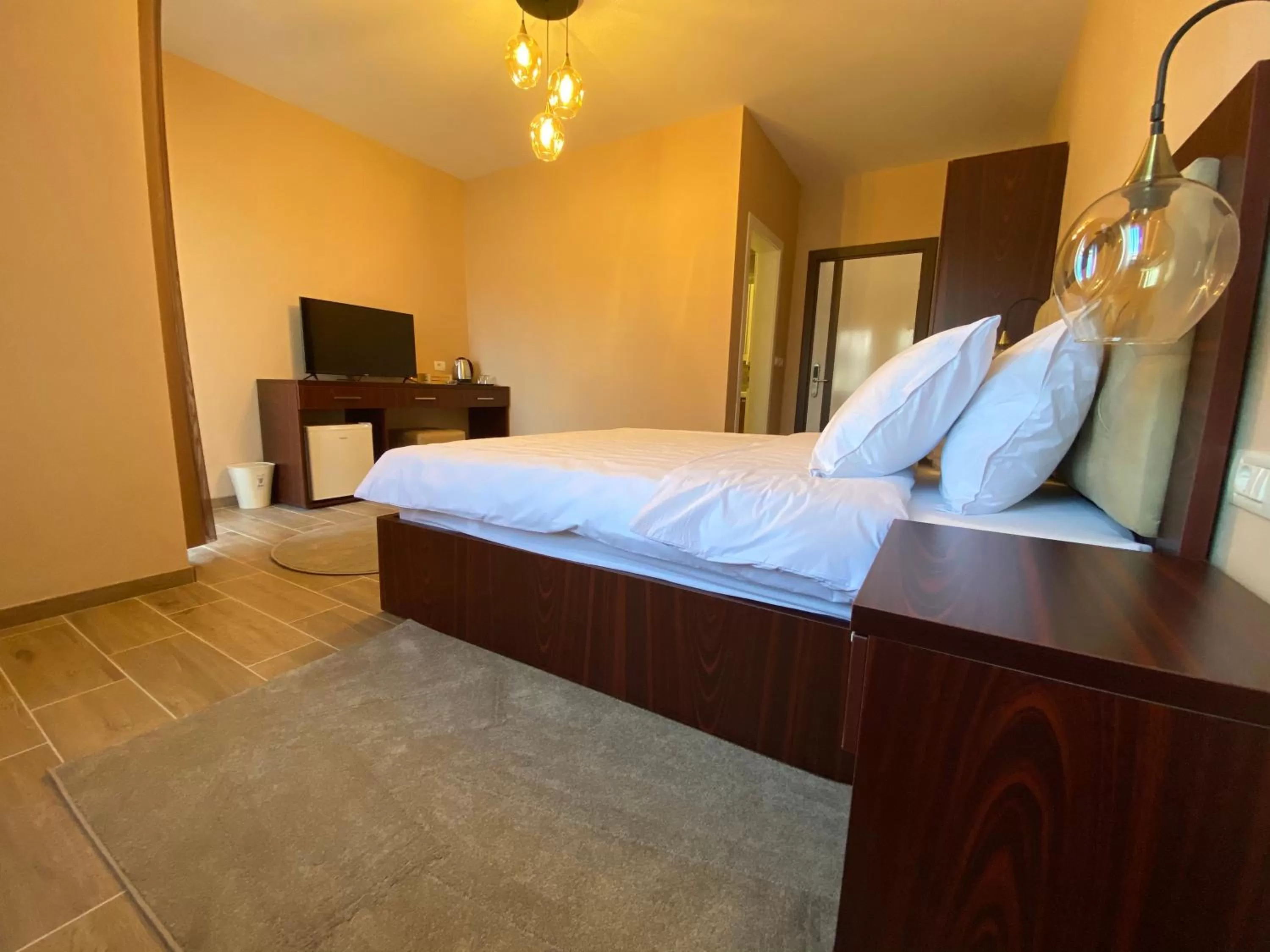 Bedroom, Bed in Hotel Kolonja's