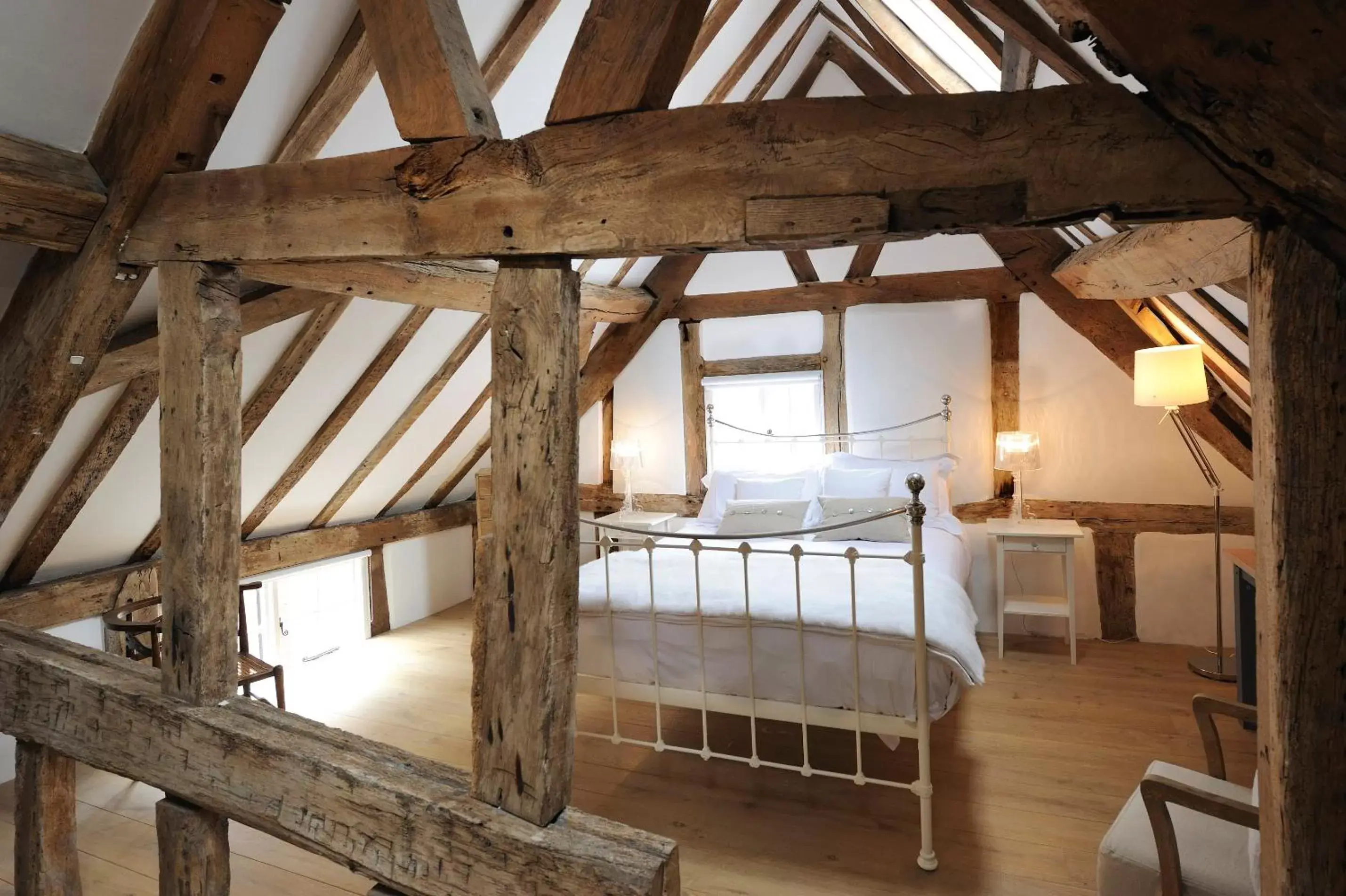 Bedroom, Bed in Lion & Pheasant Hotel