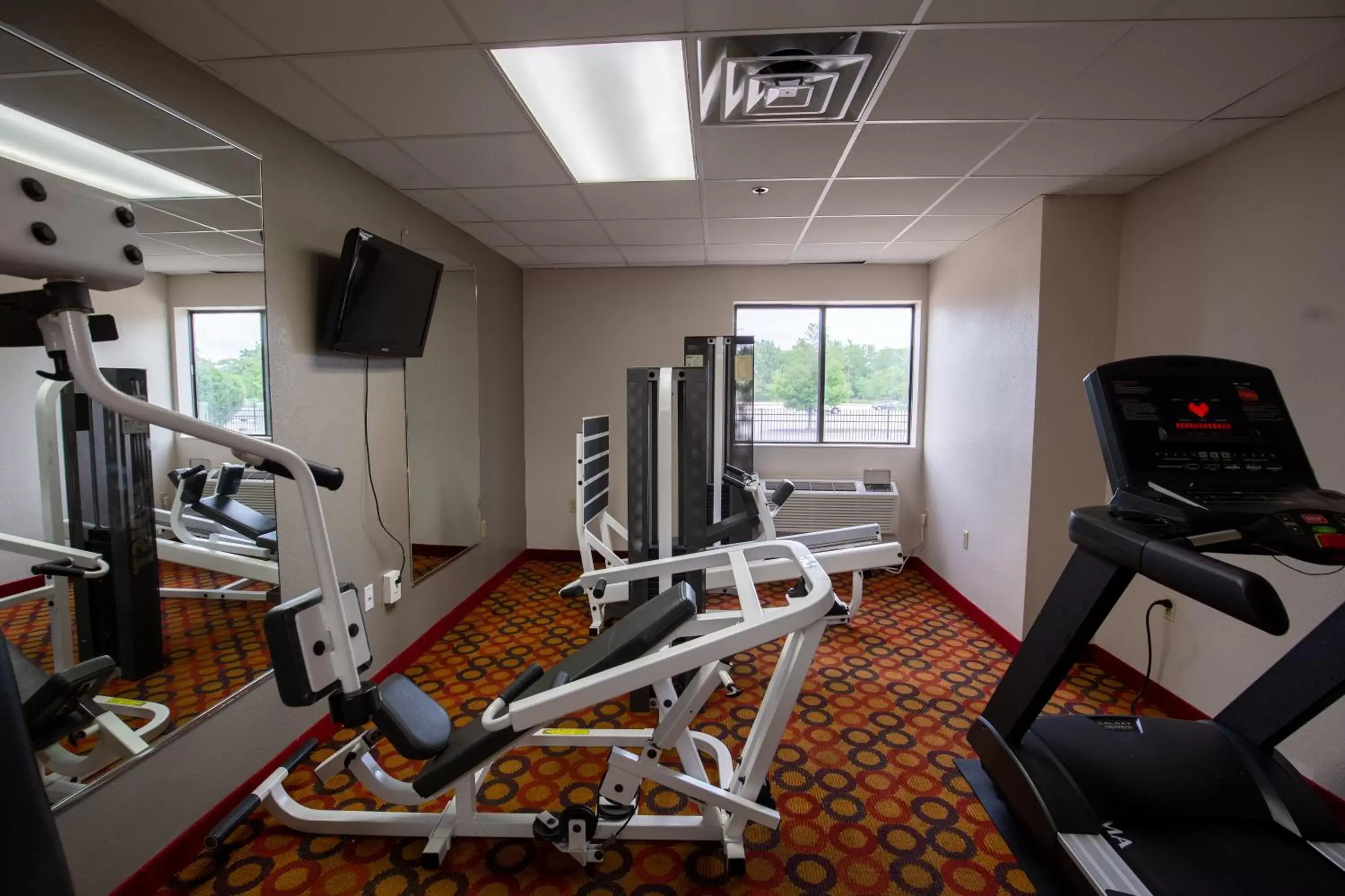 Fitness centre/facilities, Fitness Center/Facilities in Ramada by Wyndham Bolingbrook