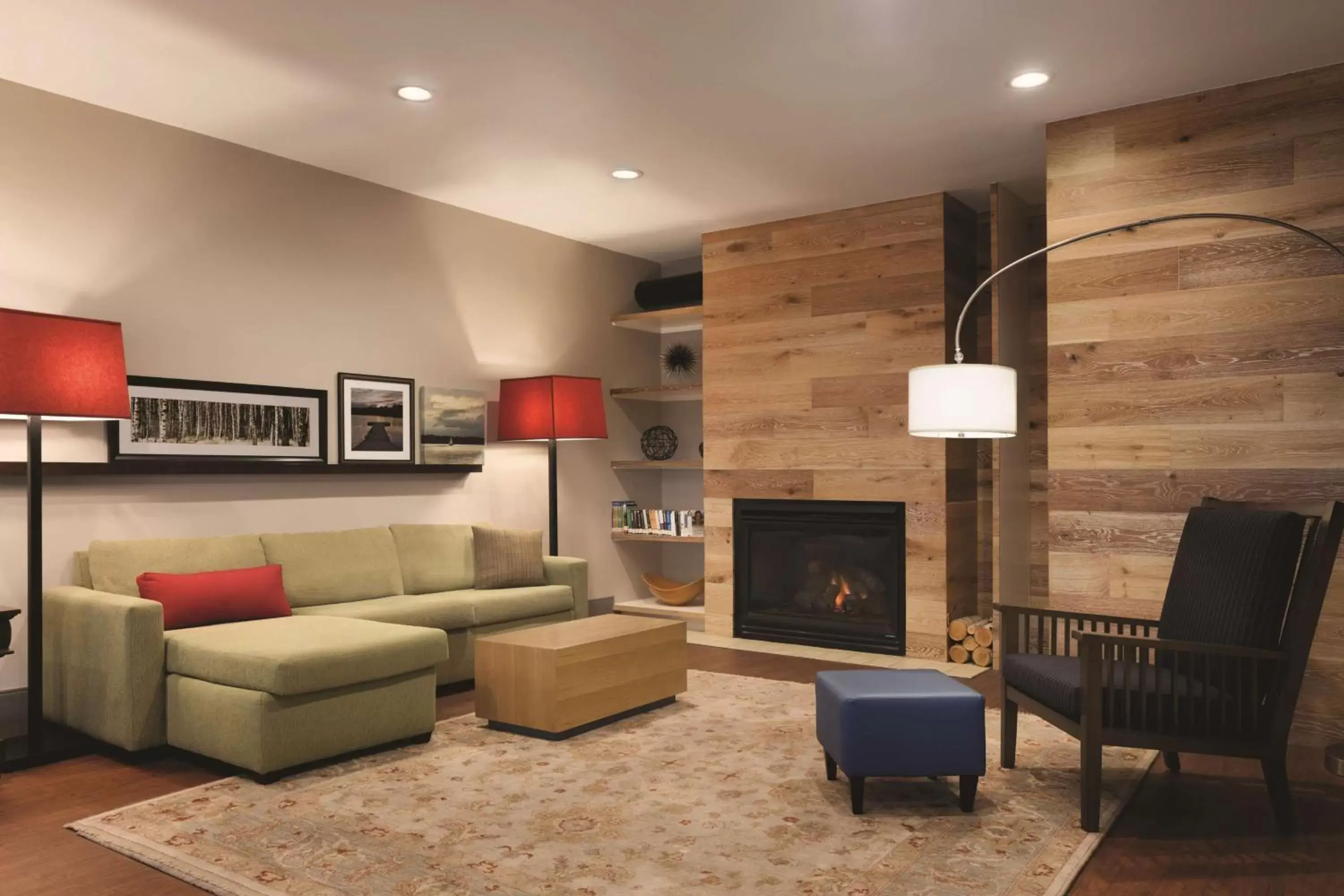 Lobby or reception, Seating Area in Country Inn & Suites by Radisson, Bentonville South - Rogers, AR